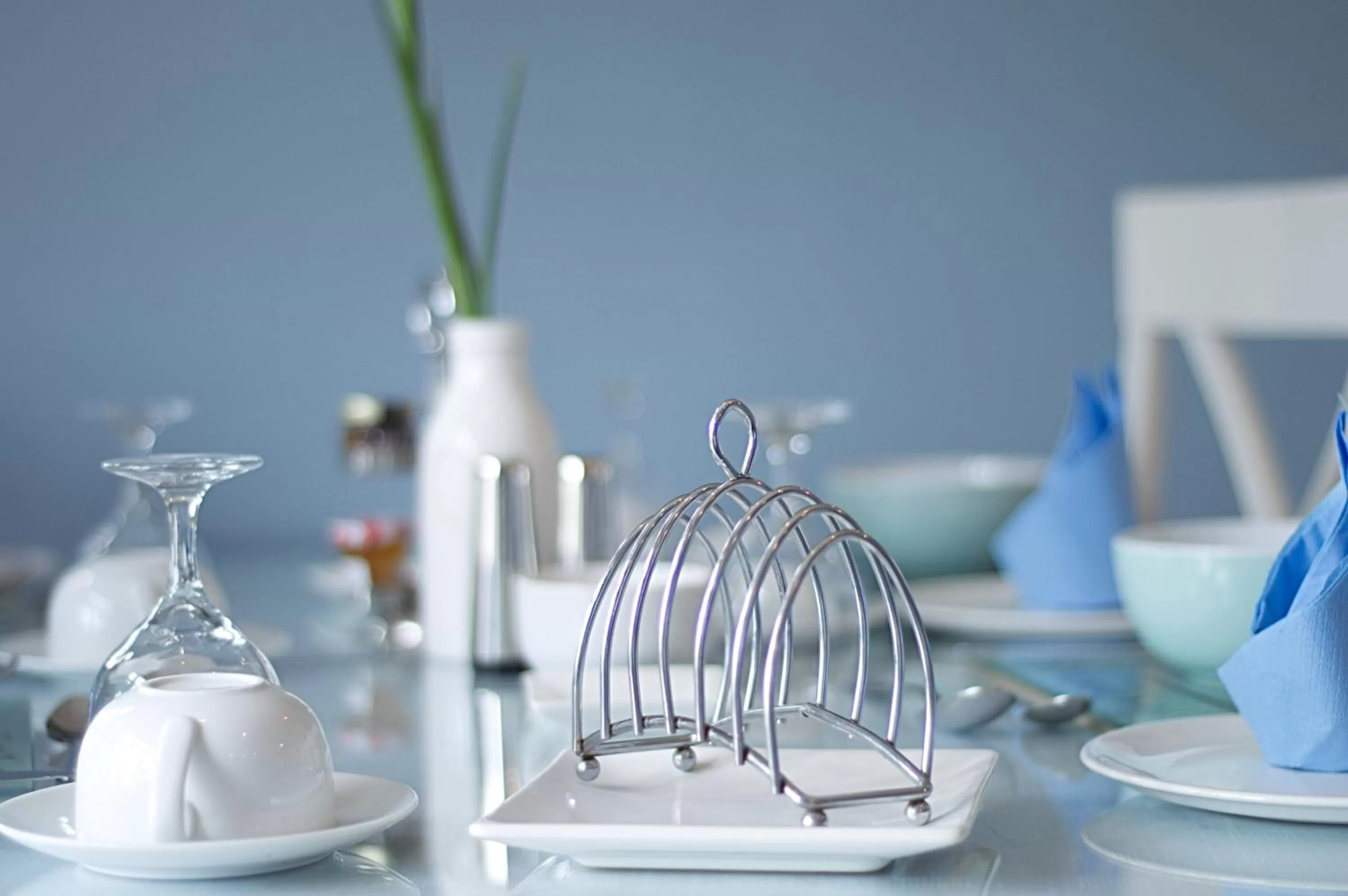 The Cambridge Guest House by Tas