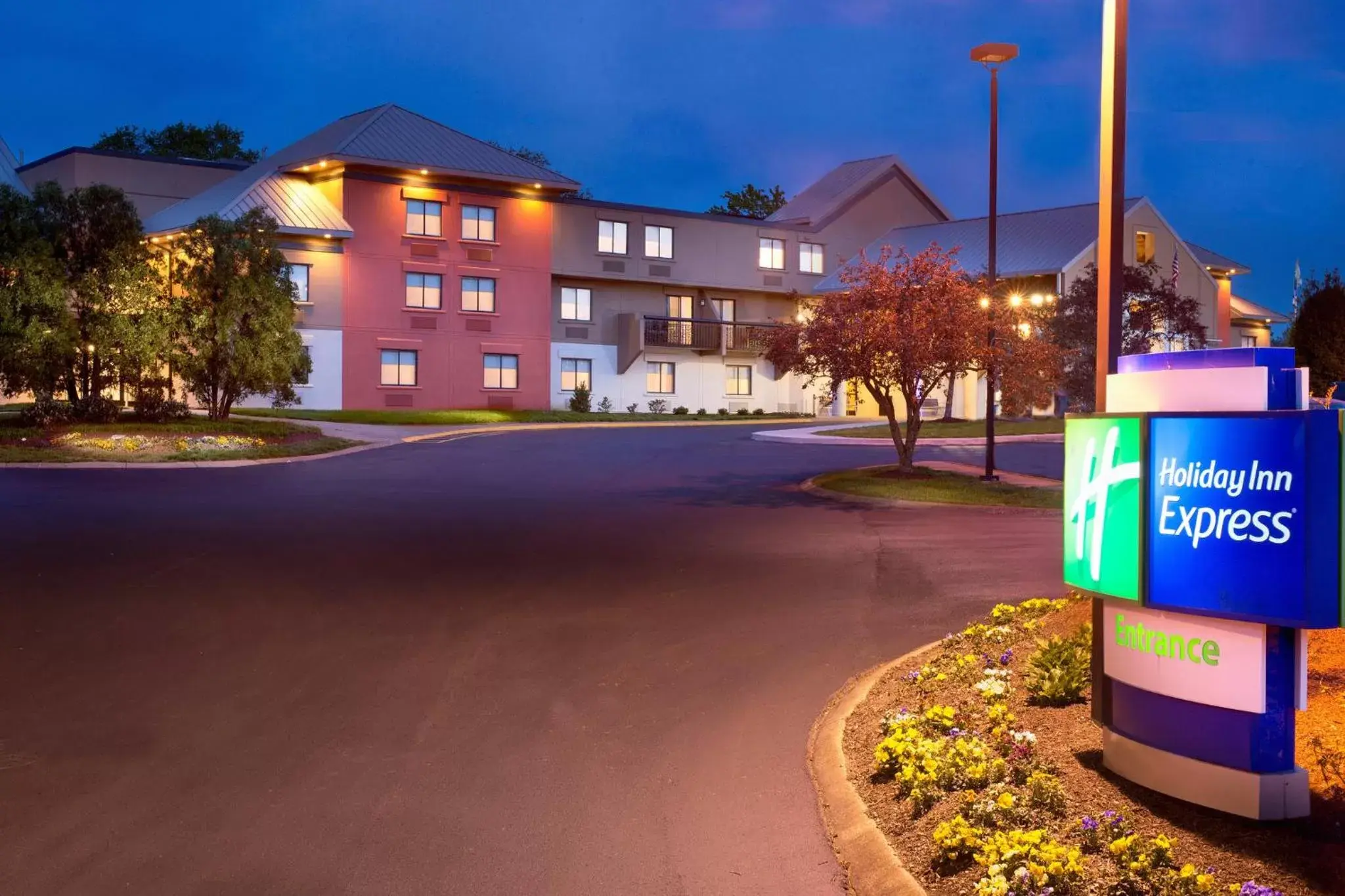 Property Building in Holiday Inn Express Nashville Airport, an IHG Hotel