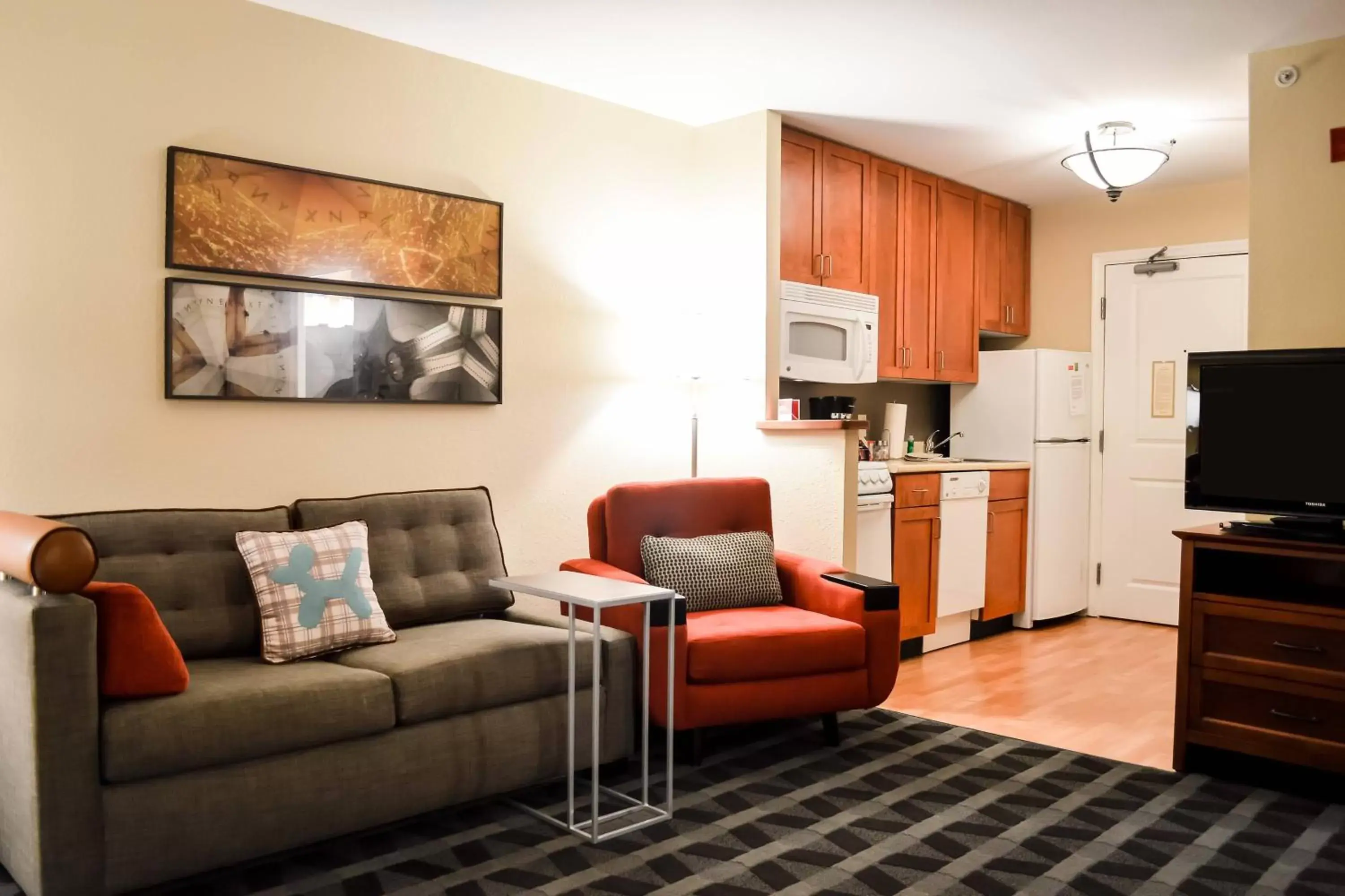 Living room, Seating Area in TownePlace Suites Stafford