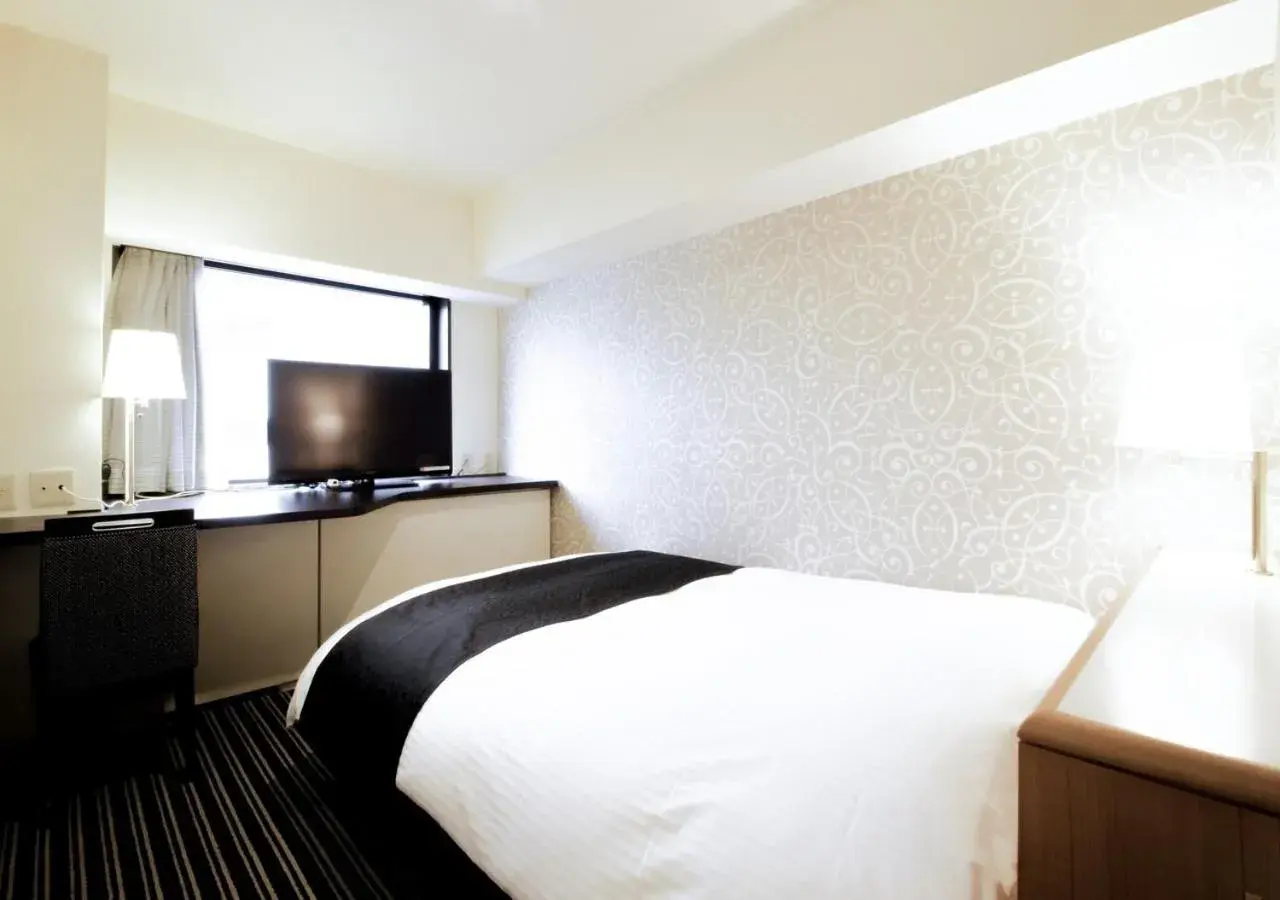 Photo of the whole room, Bed in Apa Hotel Tokyo-Ojima
