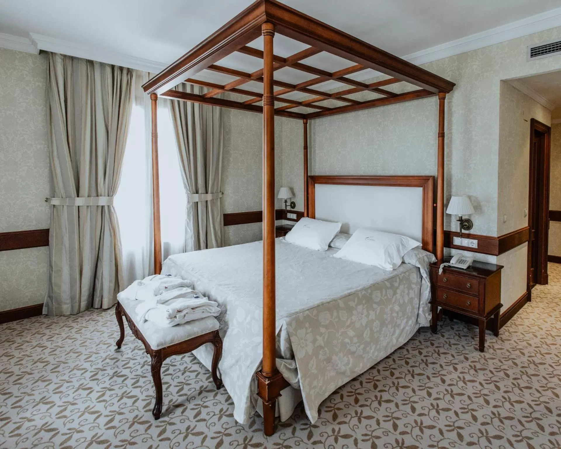 Bedroom, Bed in Hotel Cándido