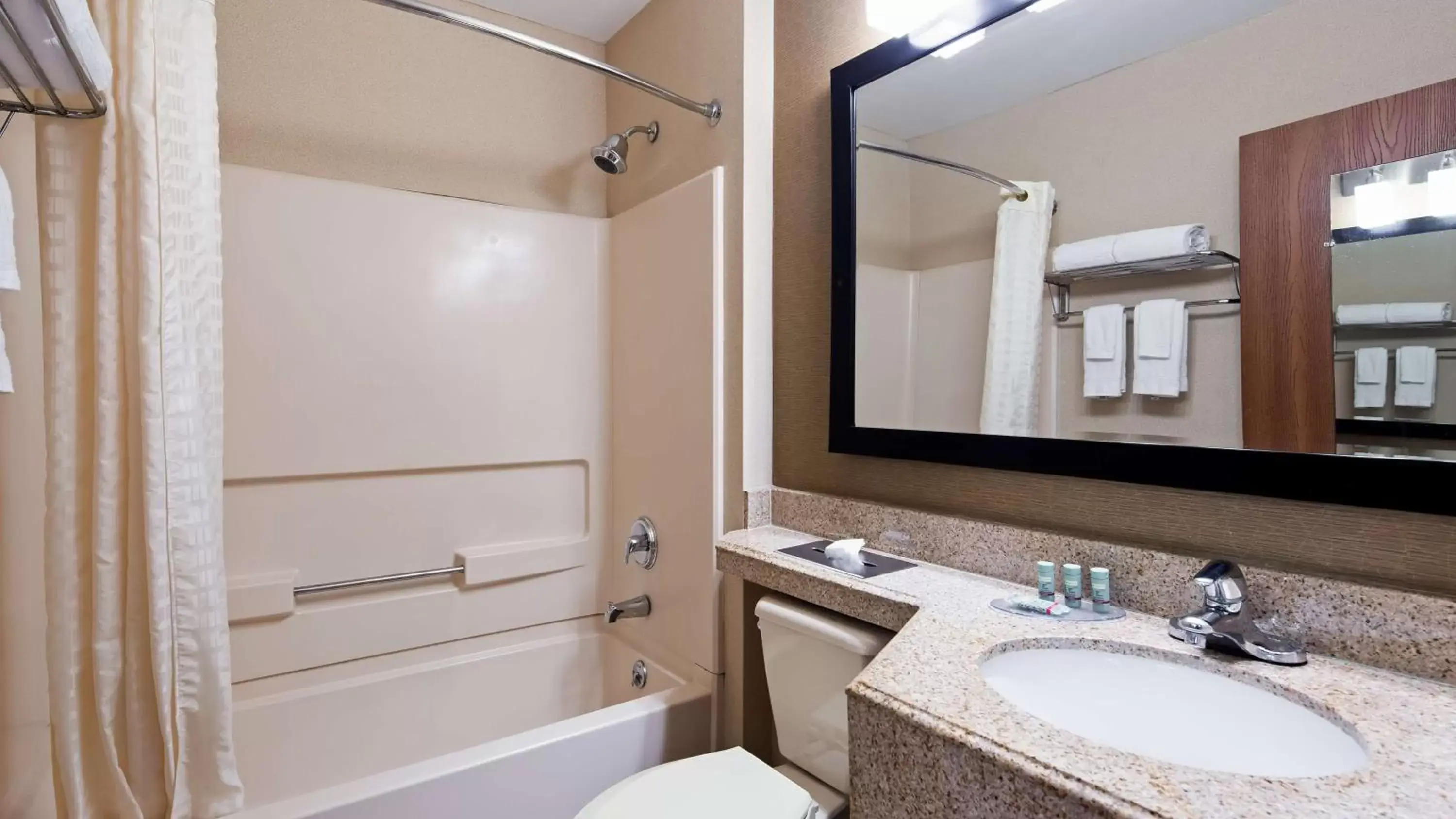 Bathroom in Best Western Crown Inn & Suites - Batavia