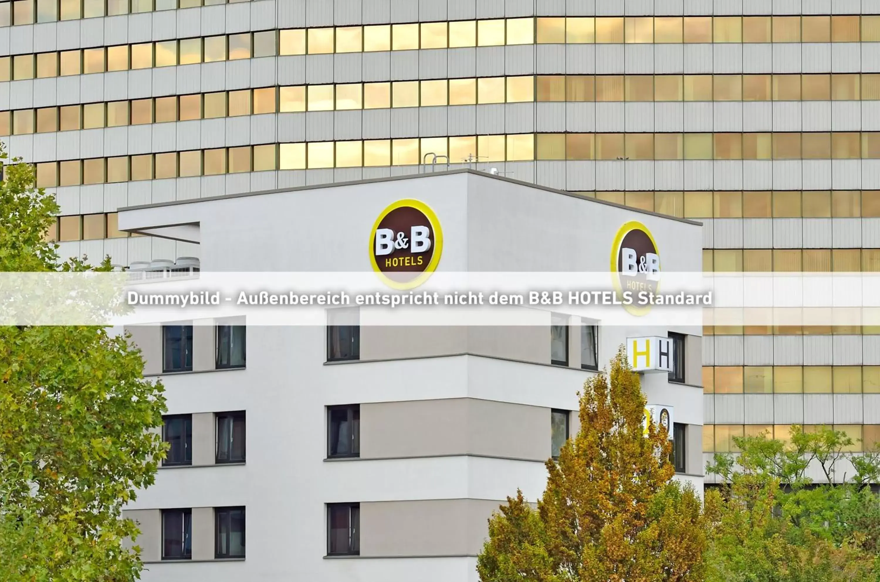 Property Building in B&B Hotel Berlin City-West