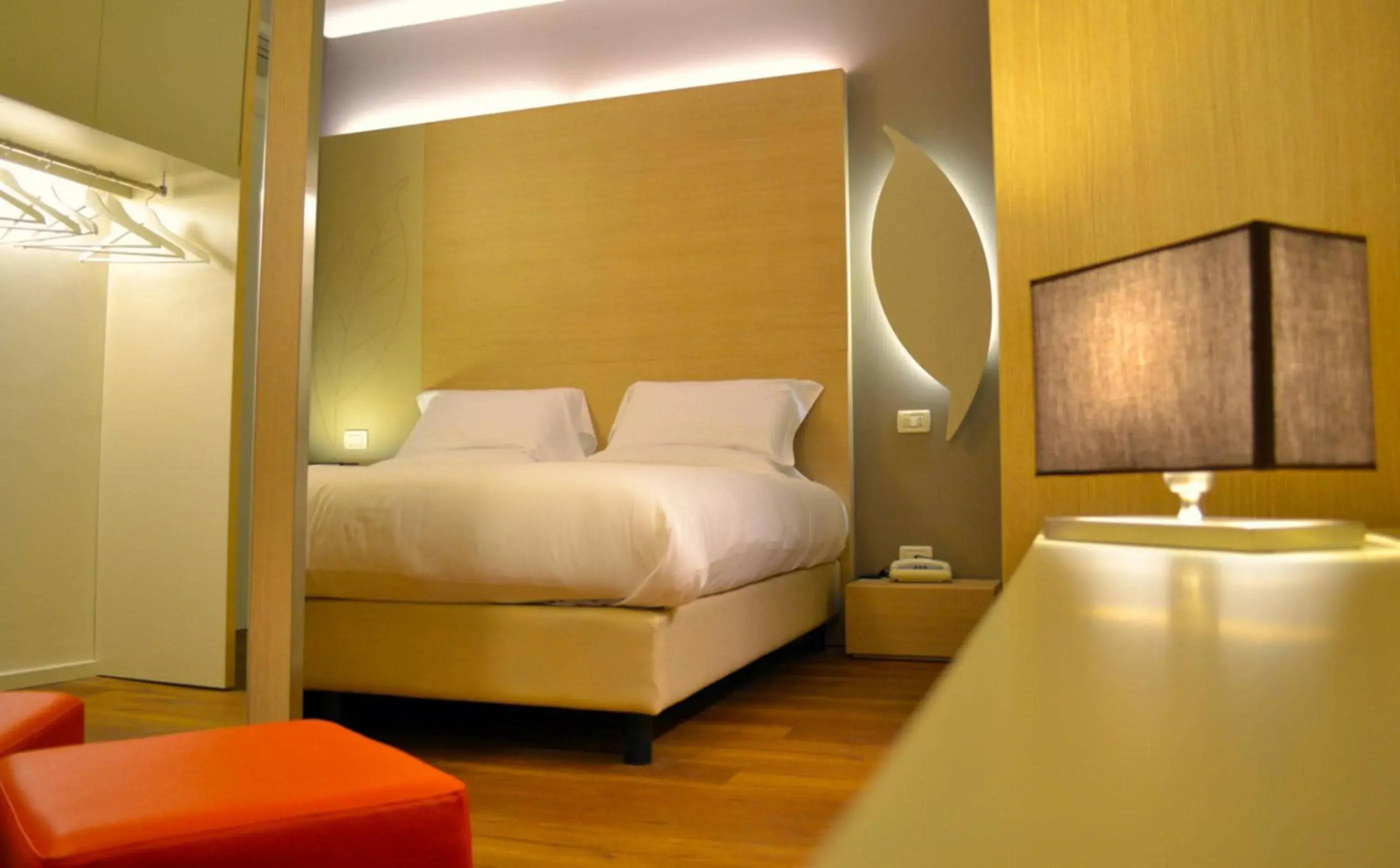 Photo of the whole room, Bed in Hotel Colonne Photo of the whole room, Bed in Hotel Colonne