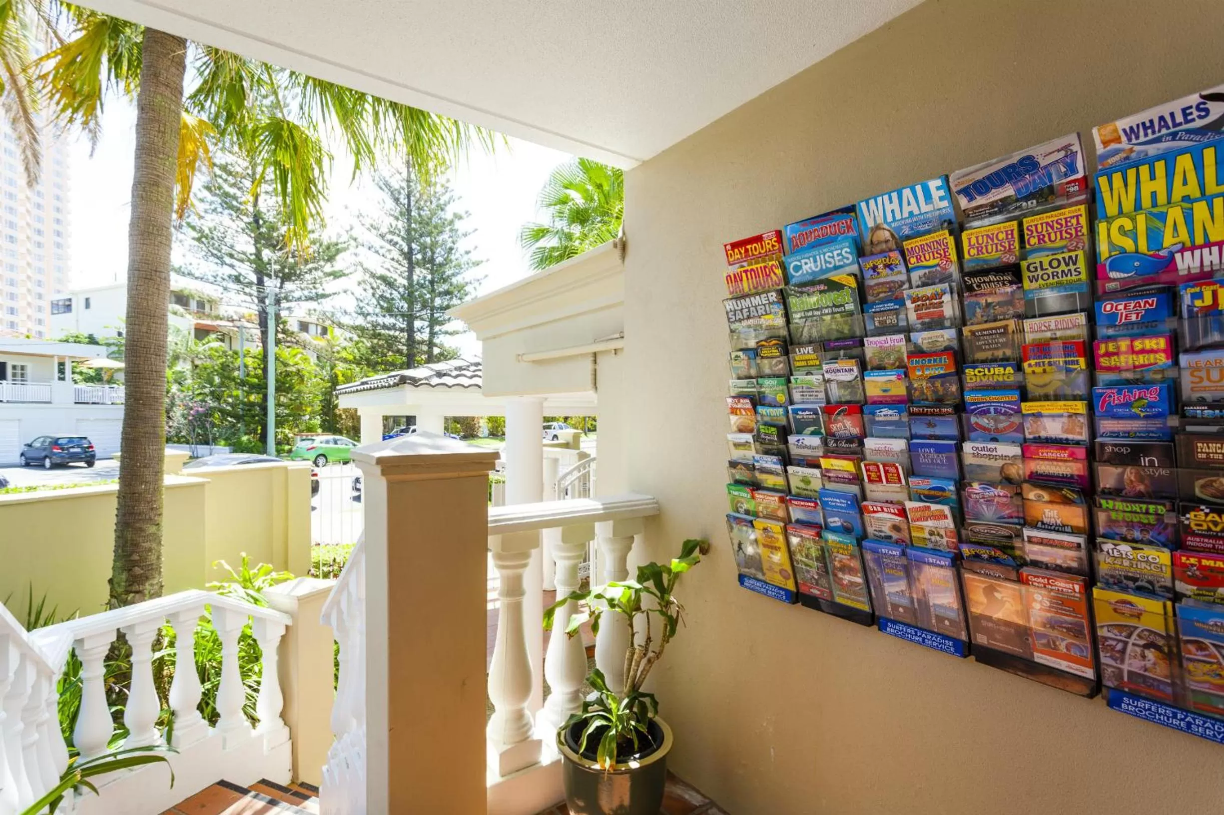 Day in La Grande Apartments