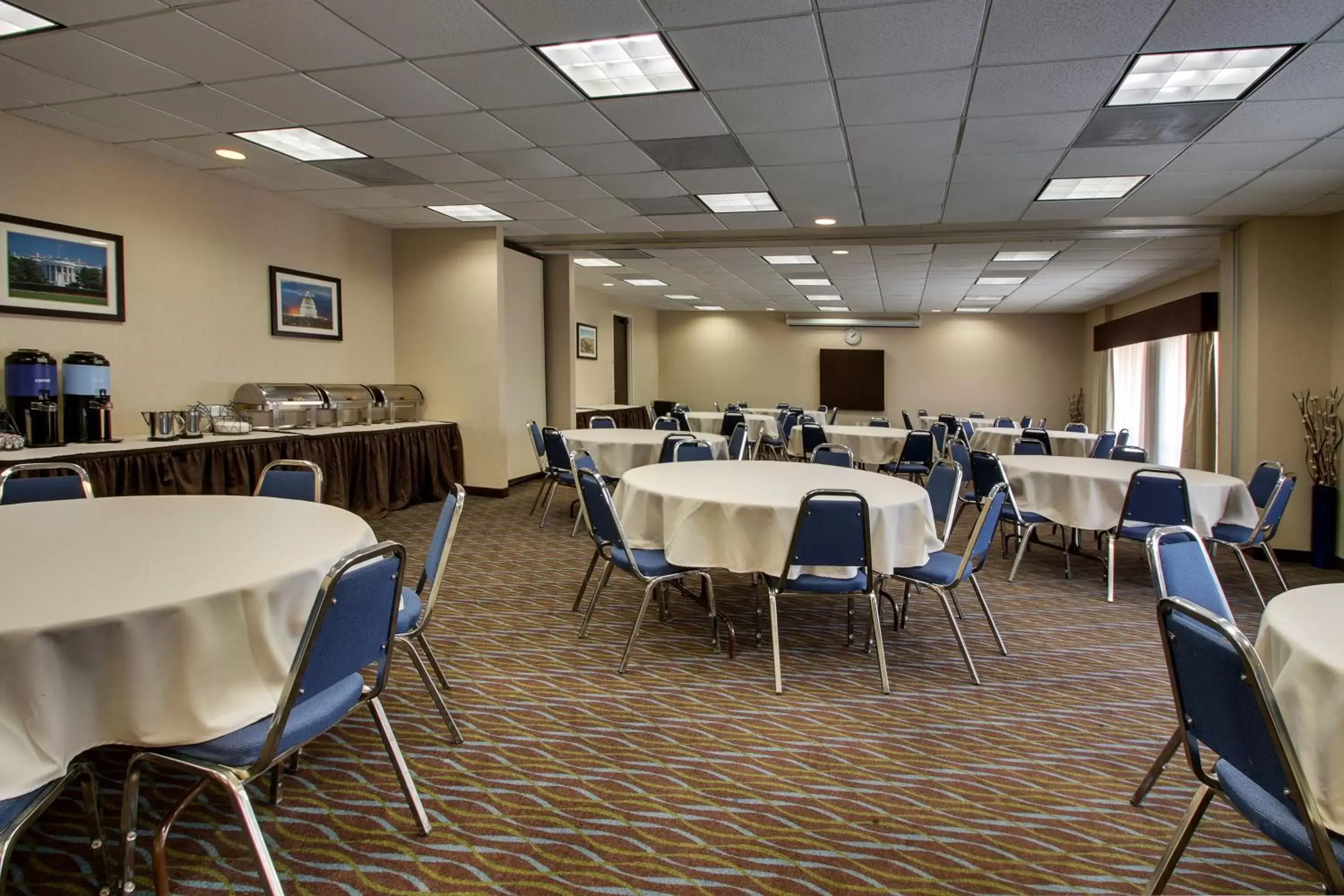 Meeting/conference room in Holiday Inn Express Baltimore BWI Airport West, an IHG Hotel
