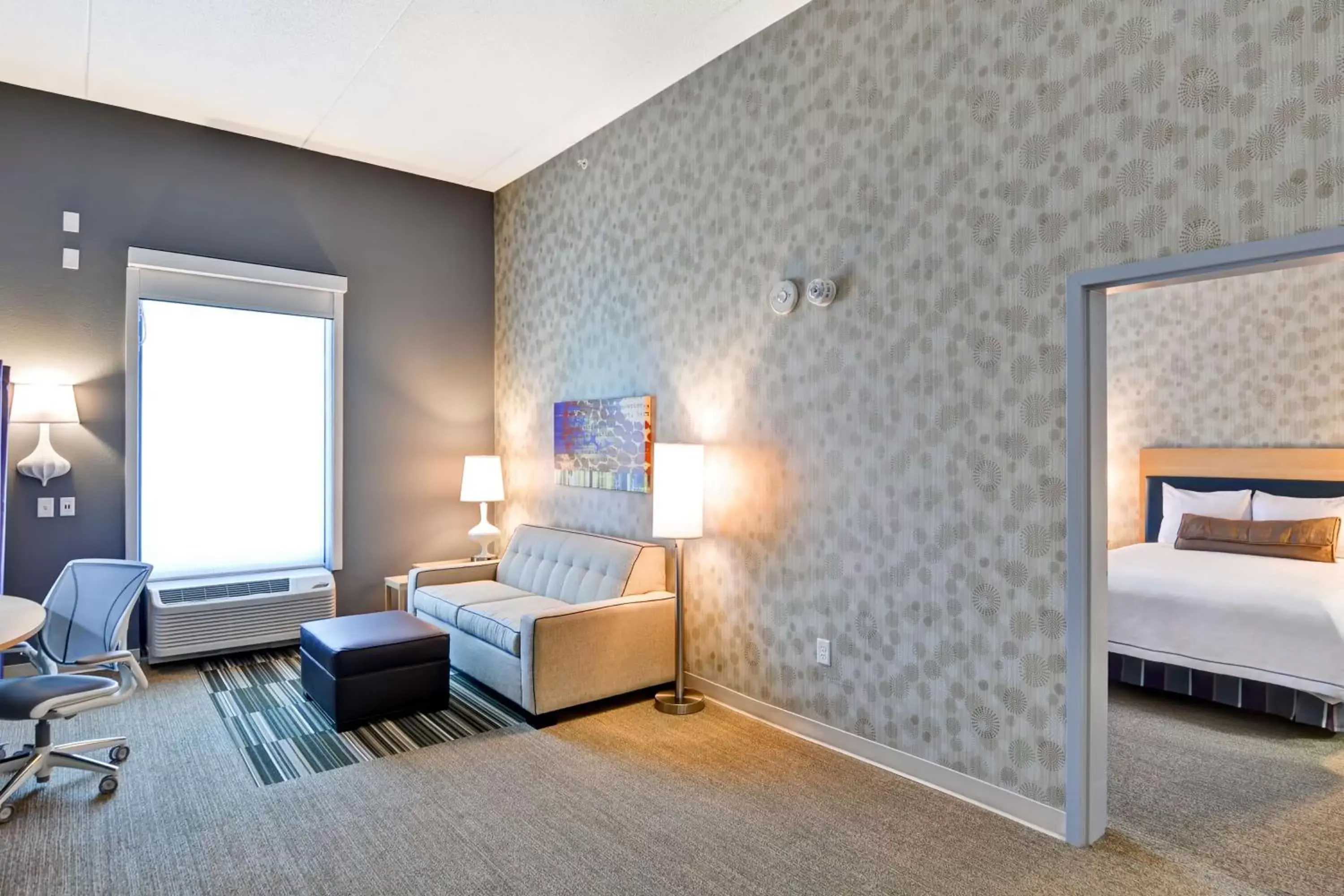 Bedroom, Seating Area in Home2 Suites By Hilton Stafford Quantico