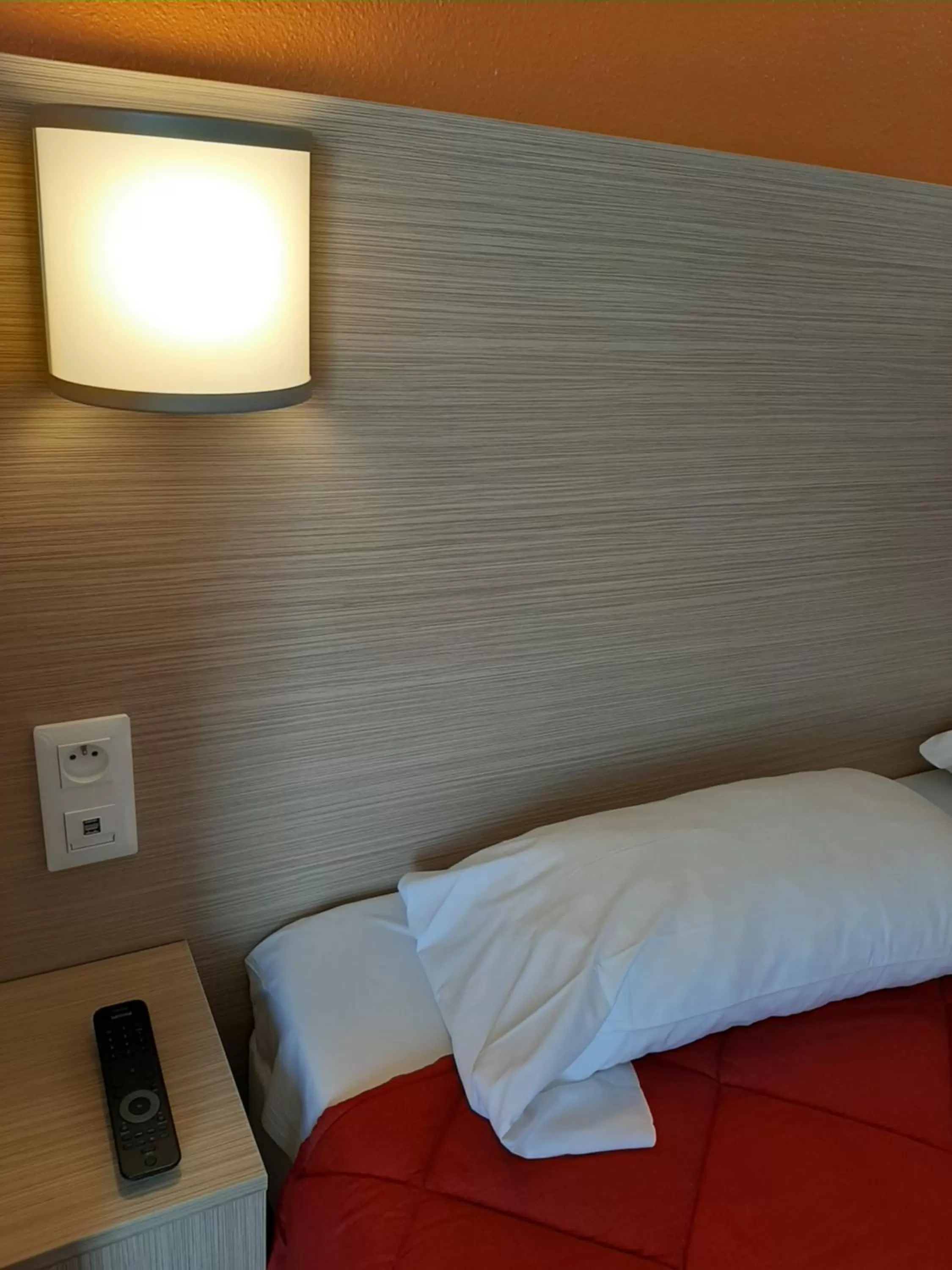 Bedroom, Bed in Premiere Classe Carcassonne