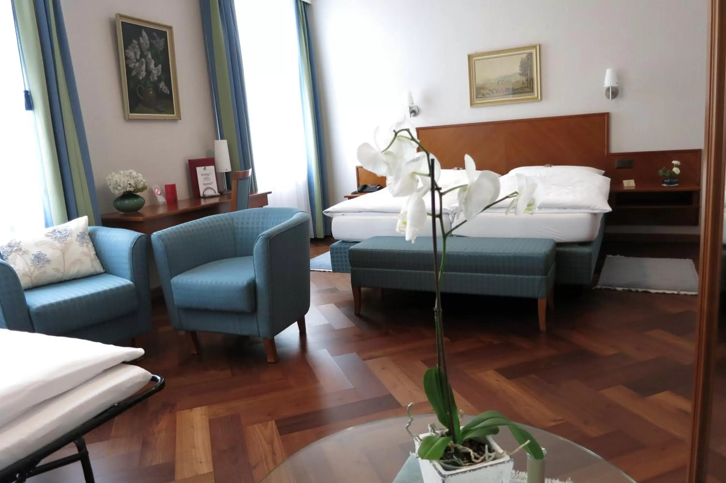 Photo of the whole room, Seating Area in Hotel Hecht Appenzell