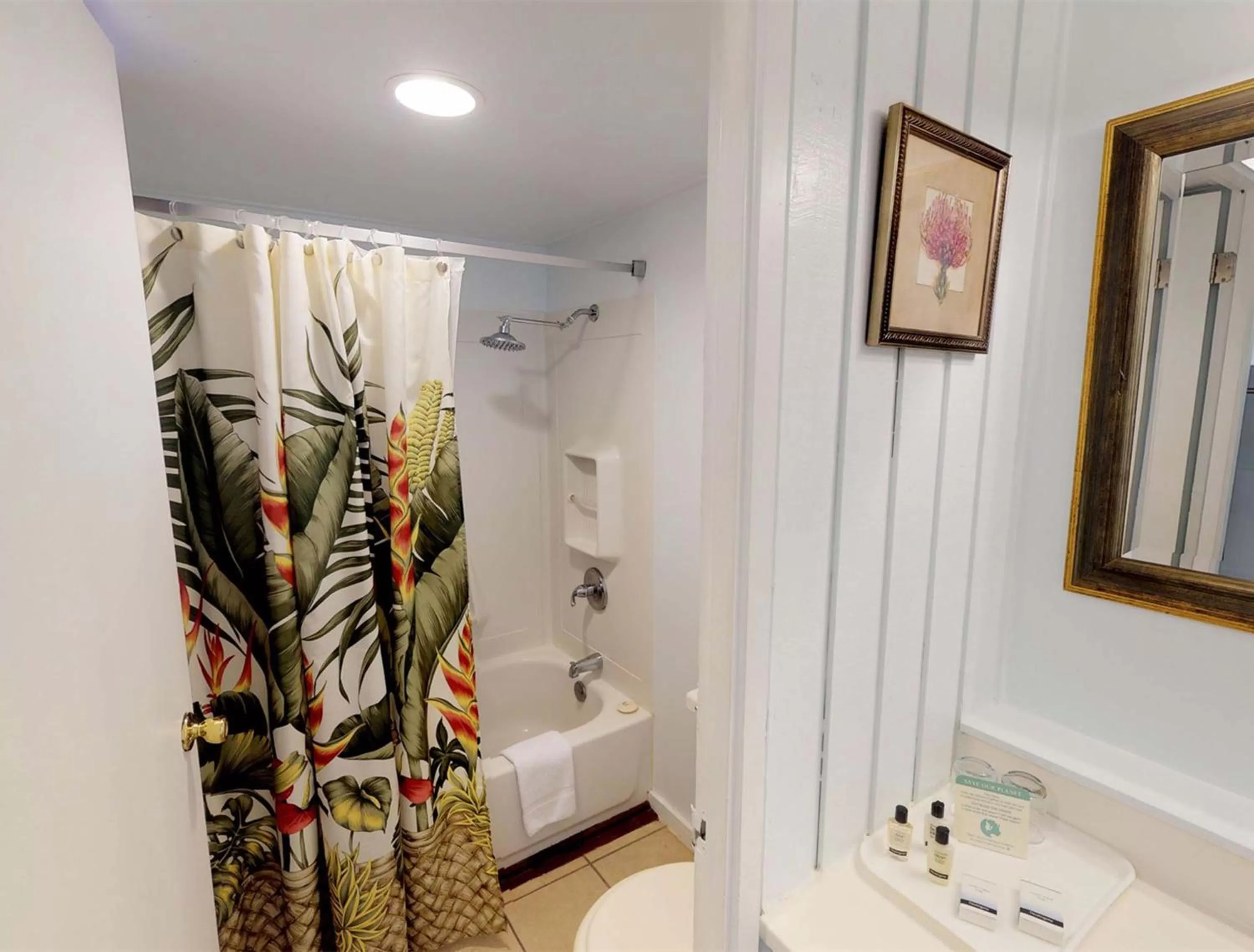 Bathroom in Hotel Moloka'i