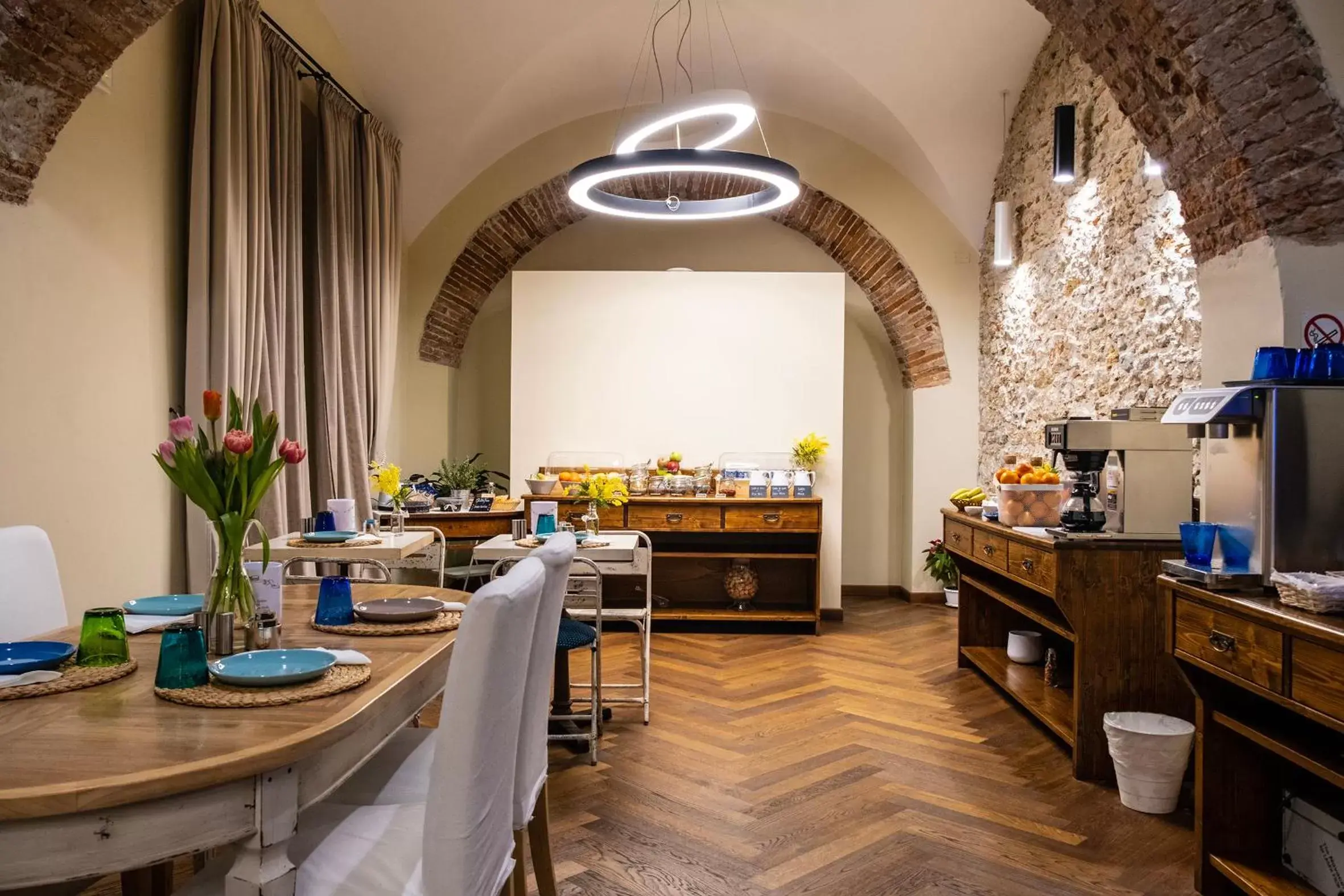 Food and drinks, Restaurant/Places to Eat in Agave in Città