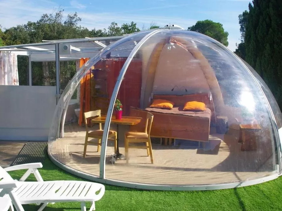 Small Double Room in Les Chambres d'Hotes au Bois Fleuri