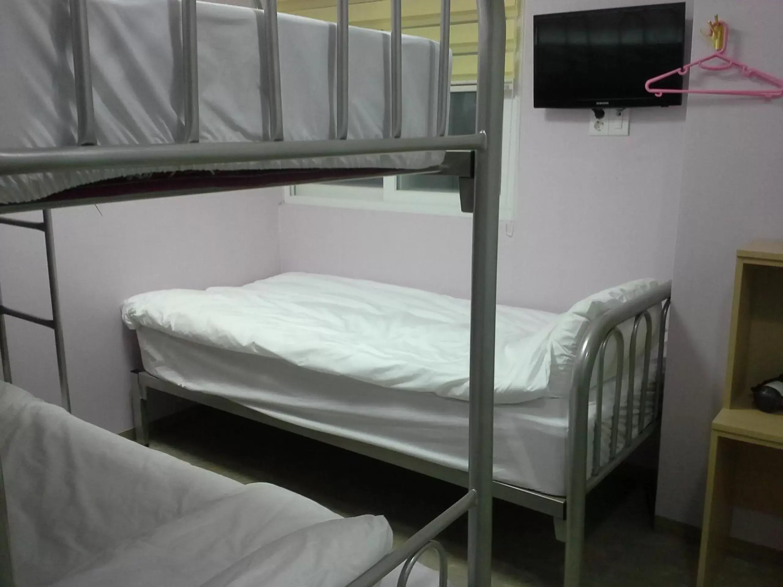 Bedroom, Bunk Bed in Rainbow Hotel Myeongdong