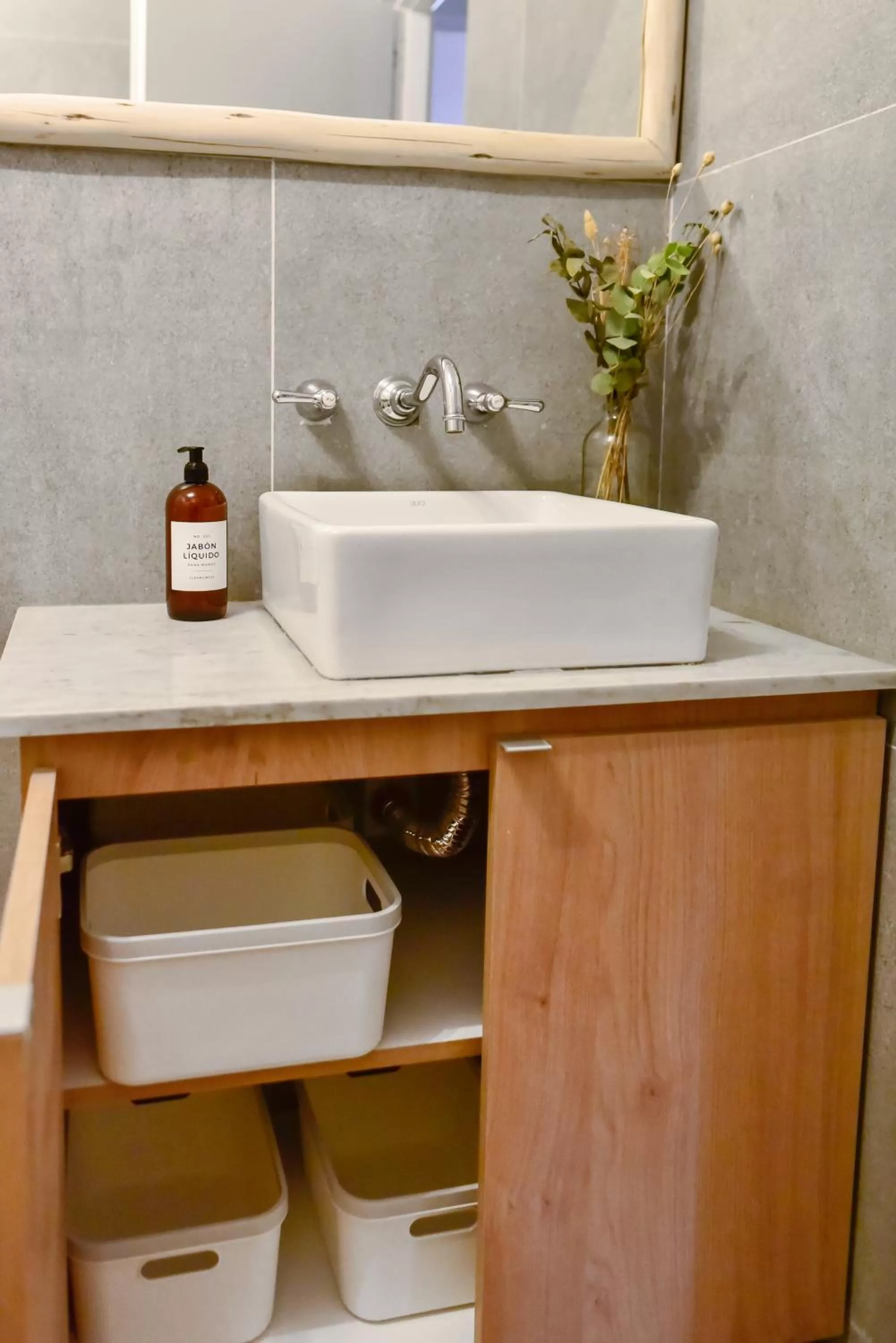 Bathroom in Casa Caravan - Plant Based Concept House
