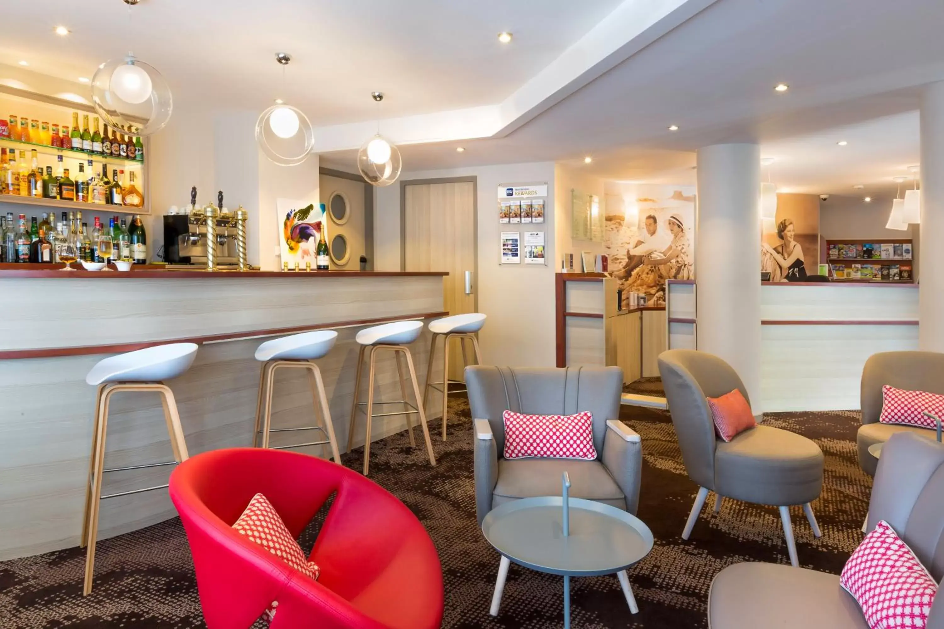 Lounge or bar, Lounge/Bar in Best Western Les Bains Hotel et SPA