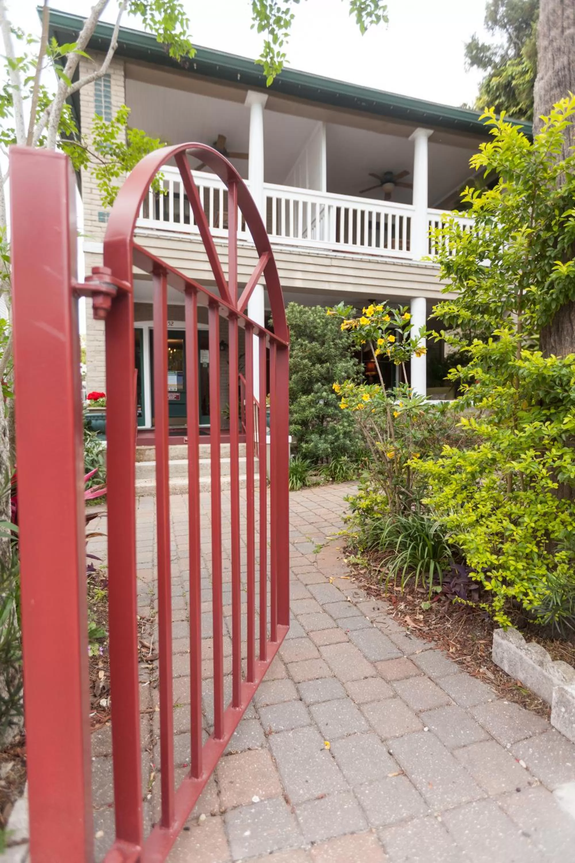 Facade/entrance, Patio/Outdoor Area in Inn on Charlotte