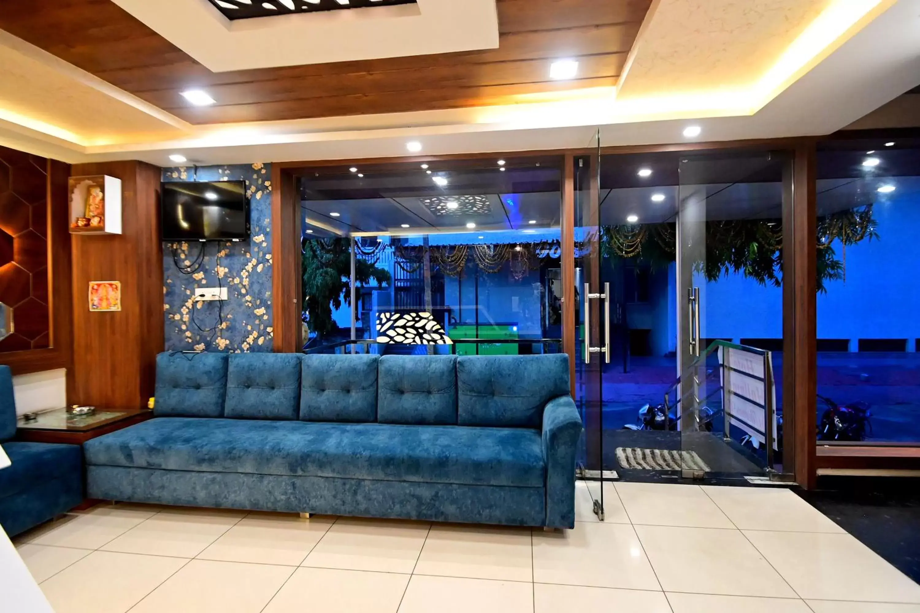 Lobby or reception in Hotel Hallmark By THC Group Lobby or reception in Hotel Hallmark By THC Group