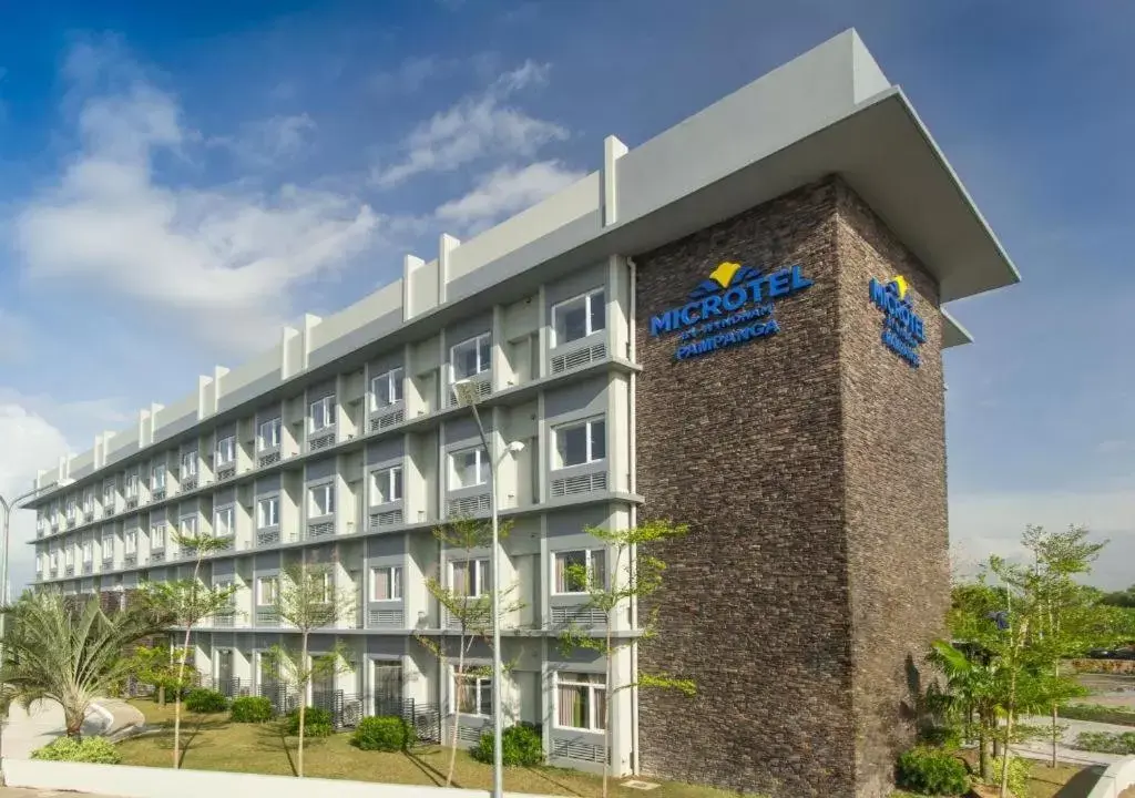 Property Building in Microtel Inn & Suites by Wyndham San Fernando