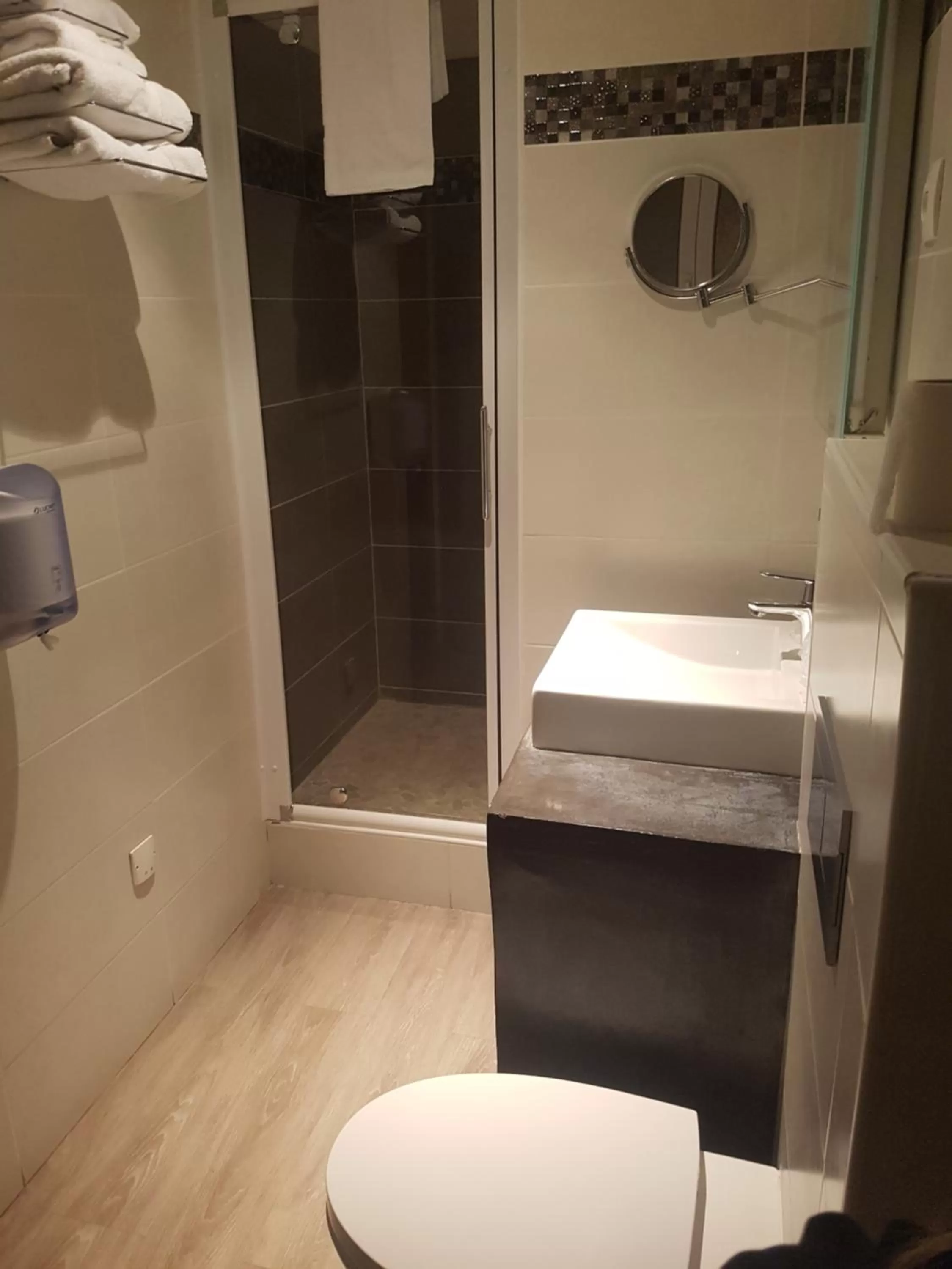 Logis - Hôtel du Nord et Restaurant La Table d'Elisa