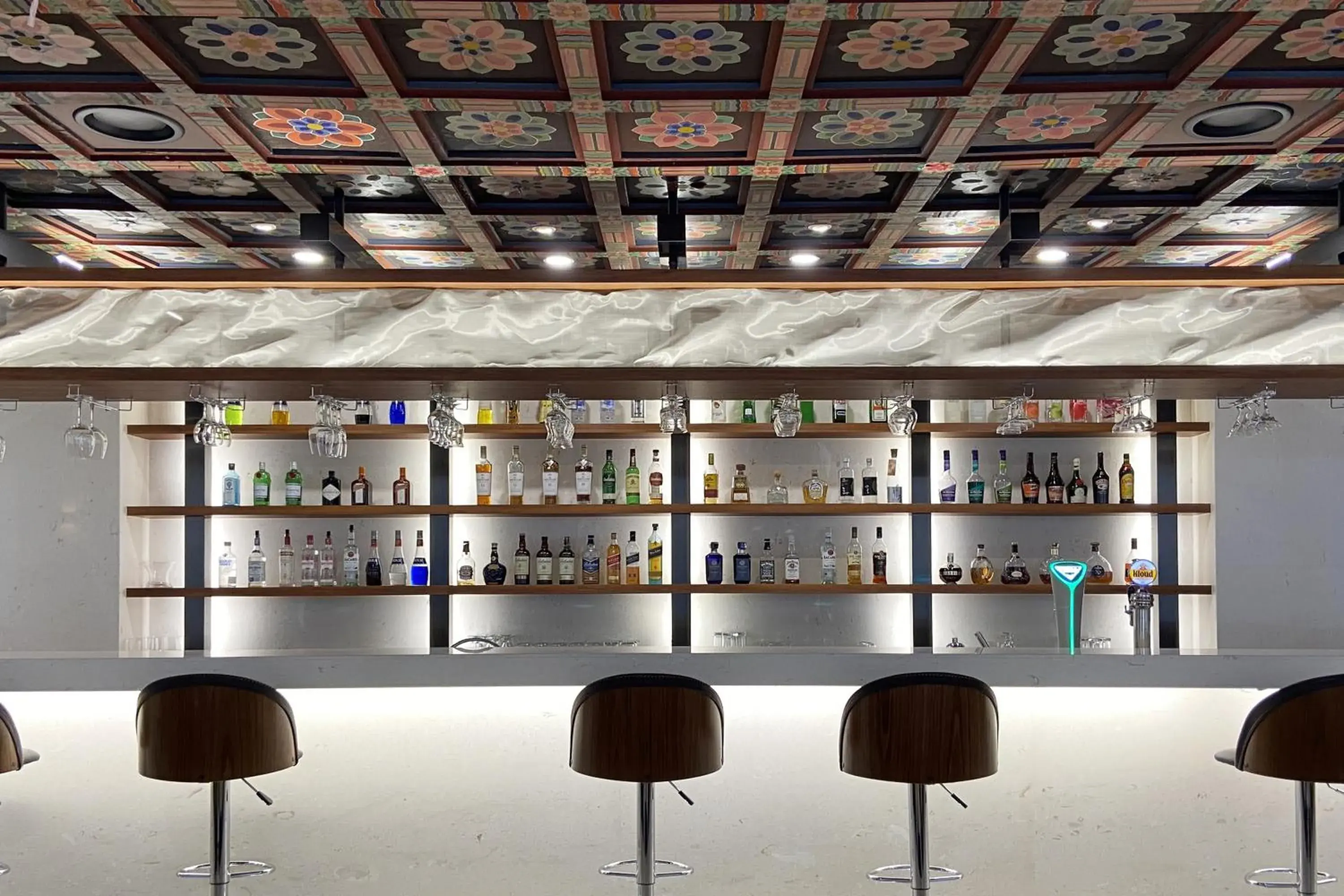 Lounge or bar in Commodore Hotel Busan Lounge or bar in Commodore Hotel Busan