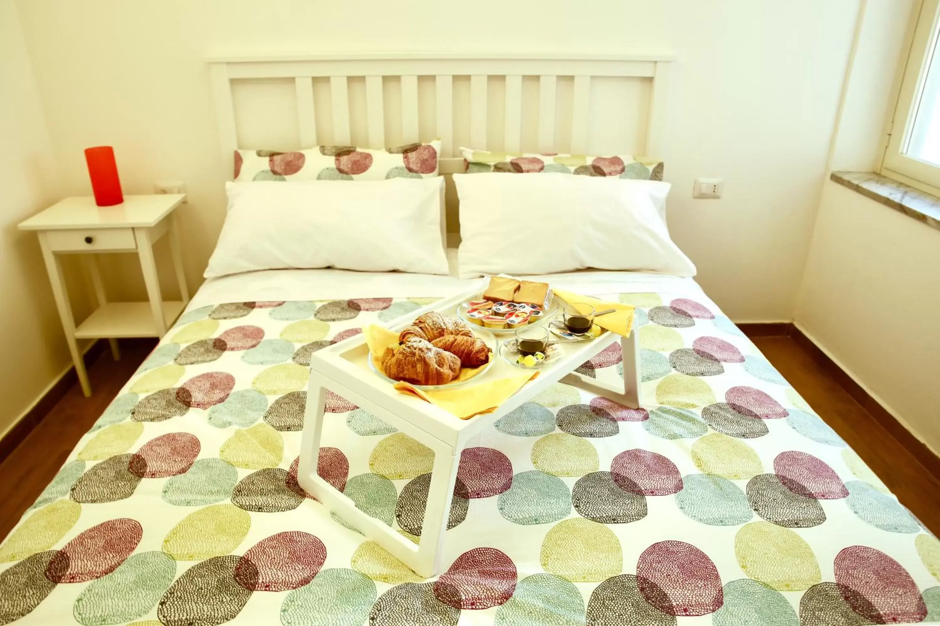 Italian breakfast, Bed in Andolfi 24 Rooms