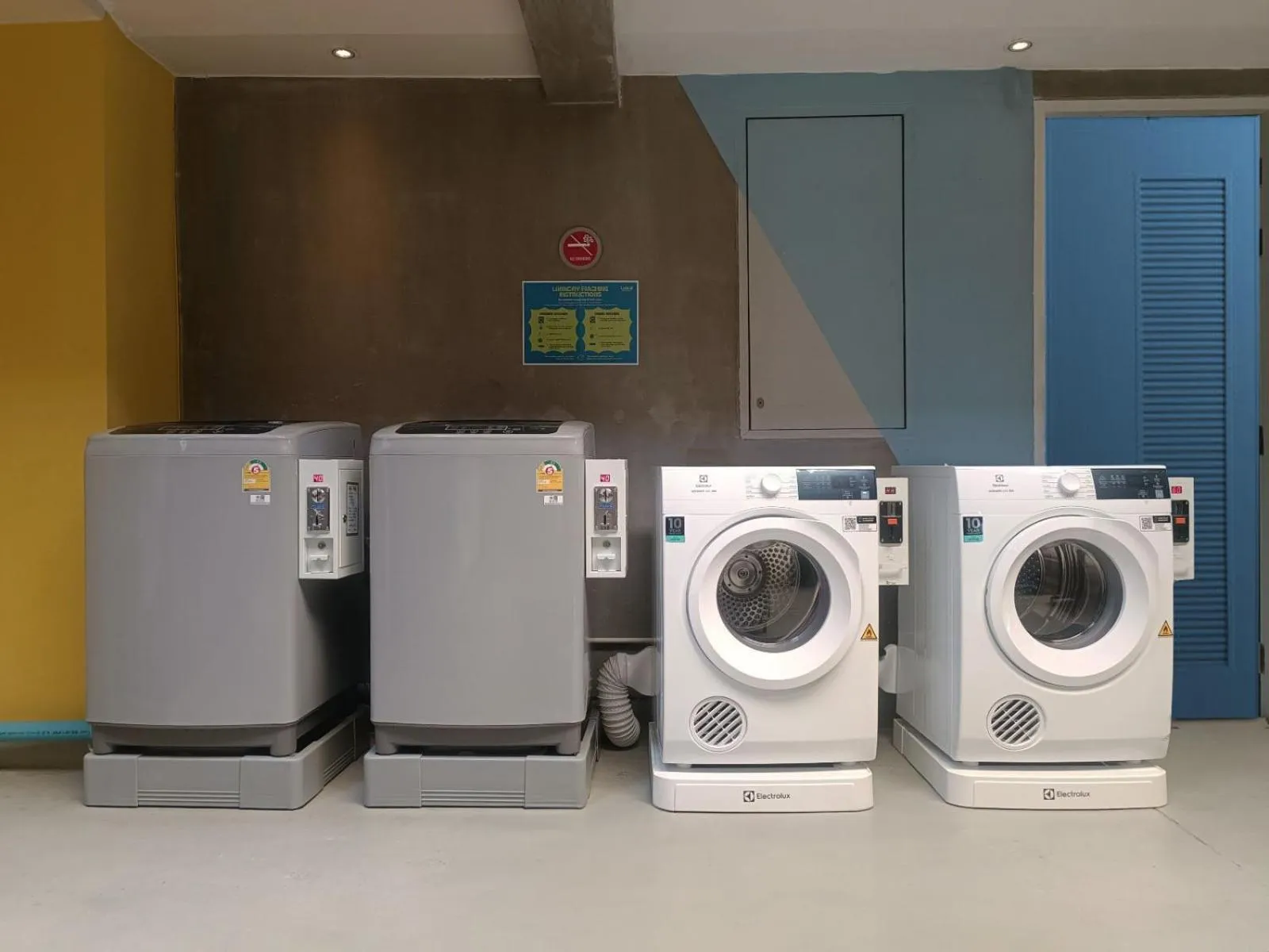 washing machine in Lub d Bangkok Siam - Opposite MBK & Next to Skytrain - Perfect for shopping lovers!