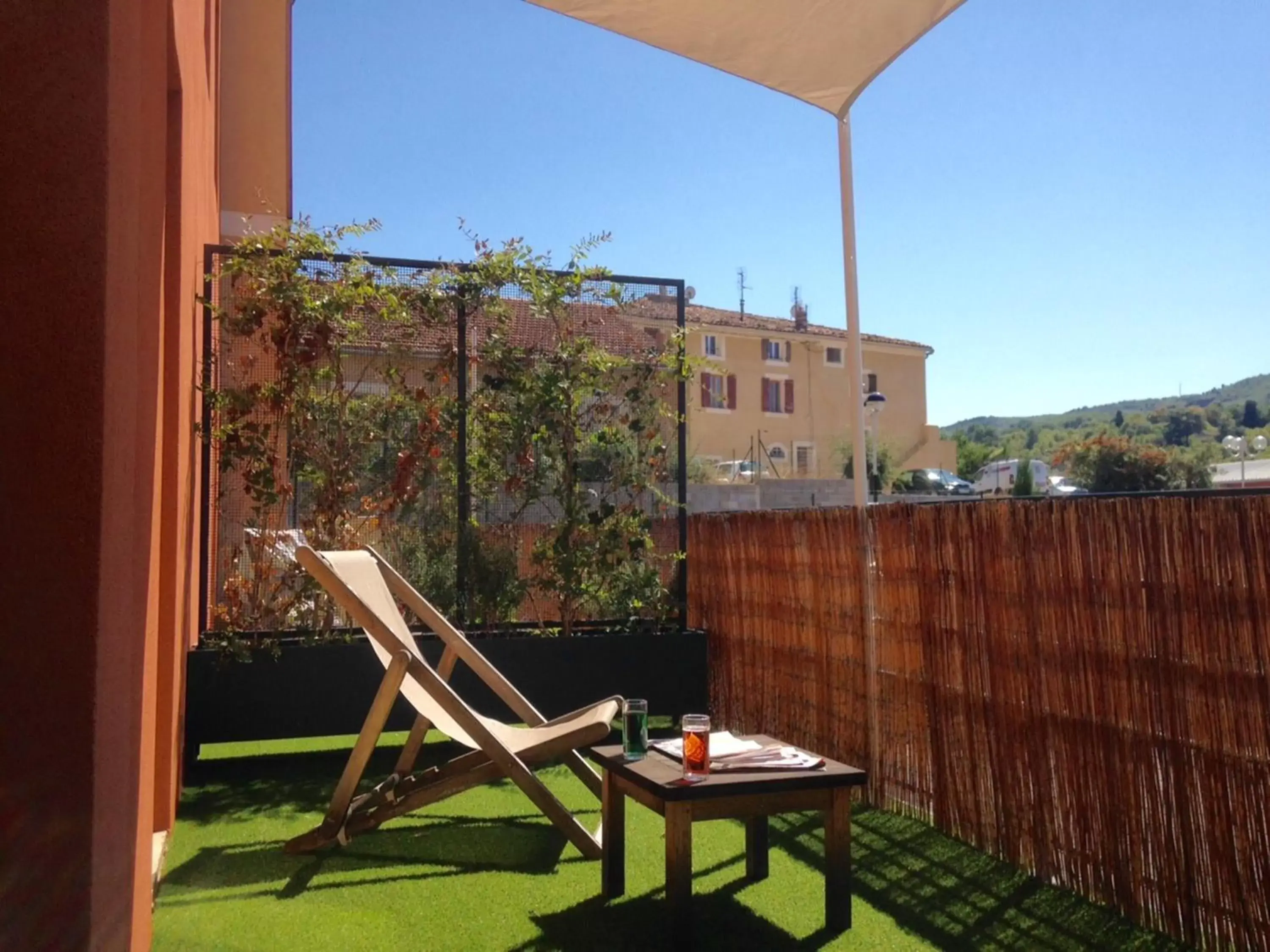 Balcony/Terrace in Suite Home Apt Luberon