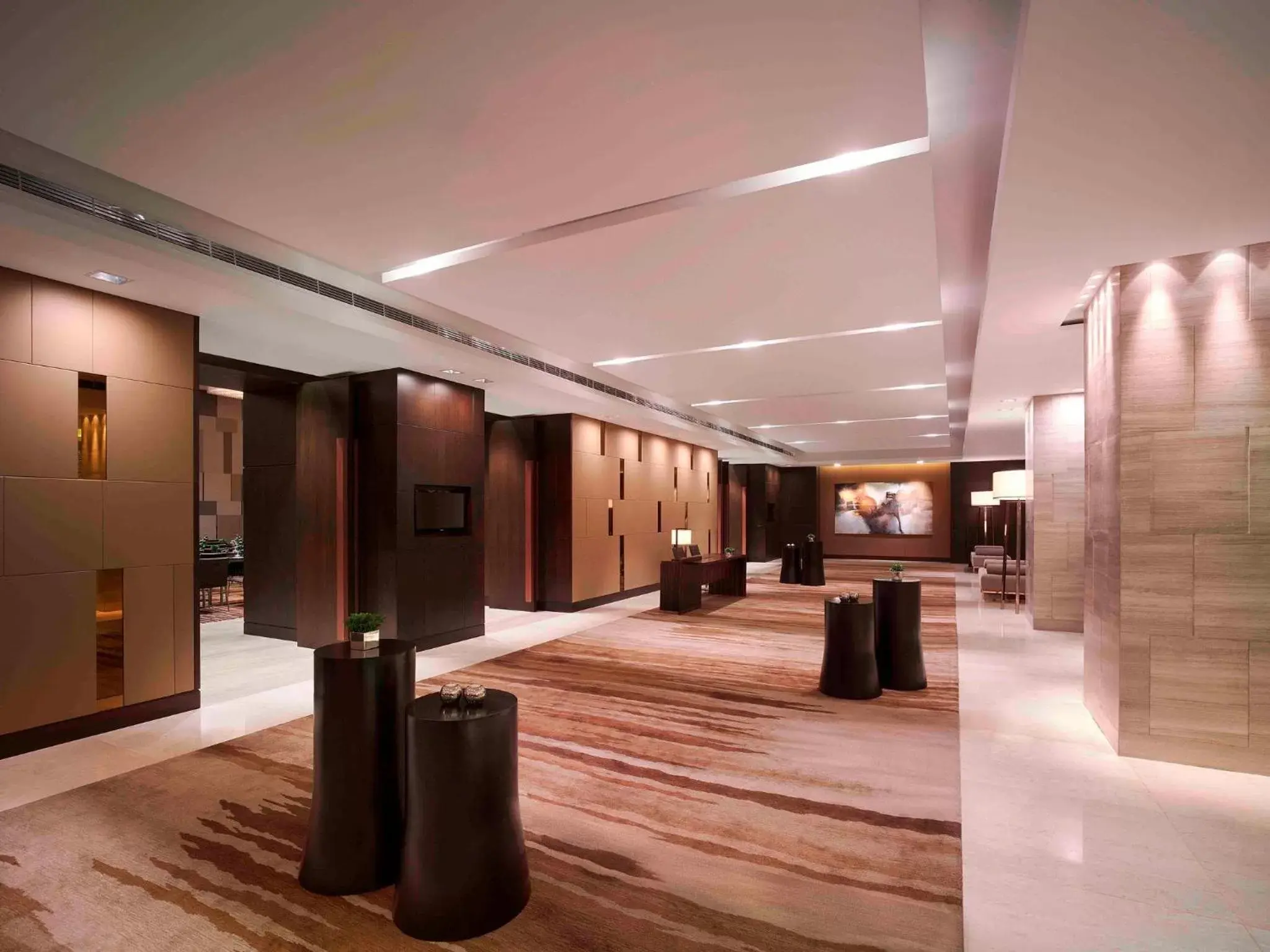 Business facilities, Lobby/Reception in New World Makati Hotel, Manila