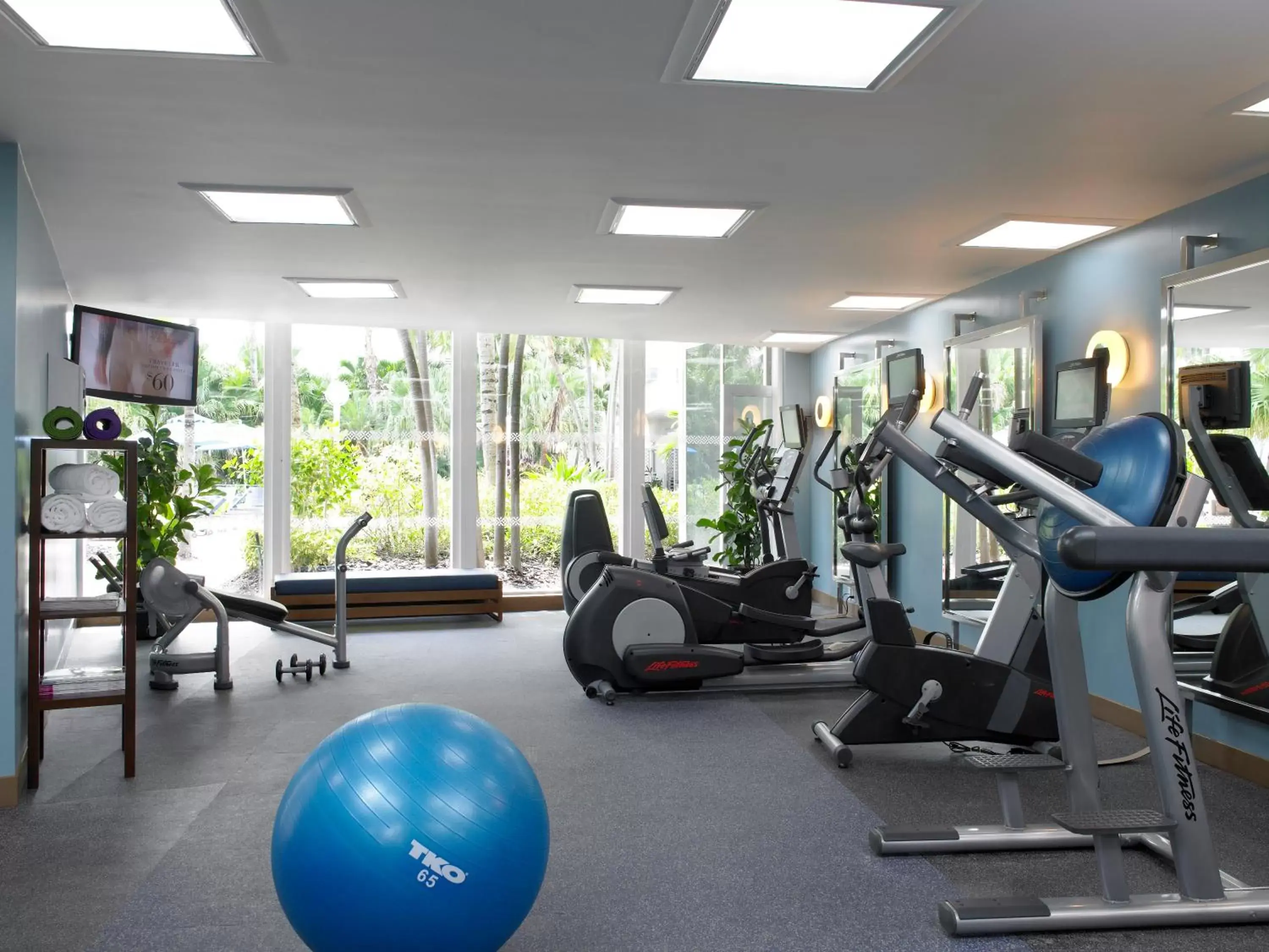 Fitness centre/facilities, Fitness Center/Facilities in Radisson Resort Miami Beach