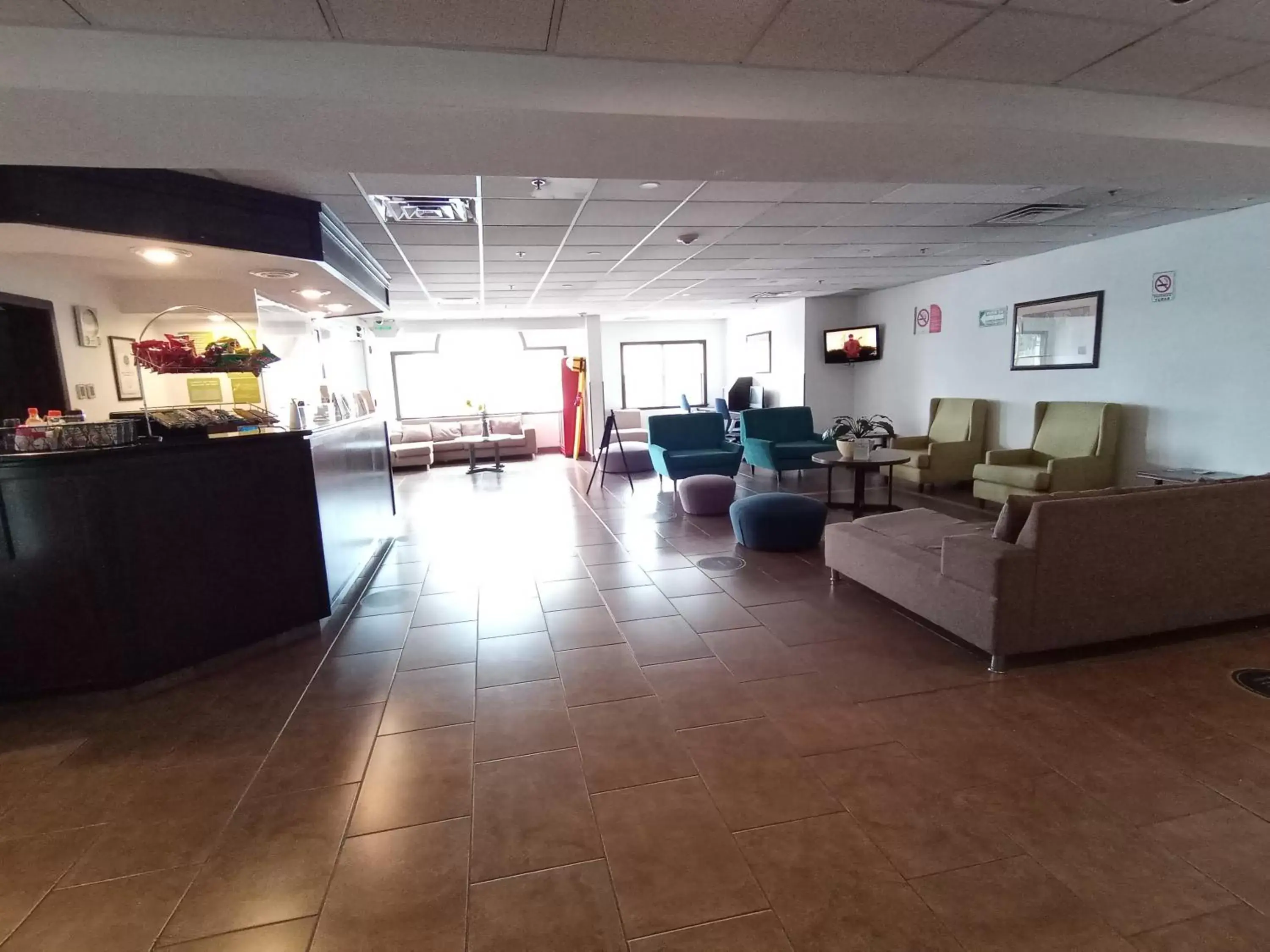 Lobby or reception in Microtel Inn and Suites by Wyndham Toluca