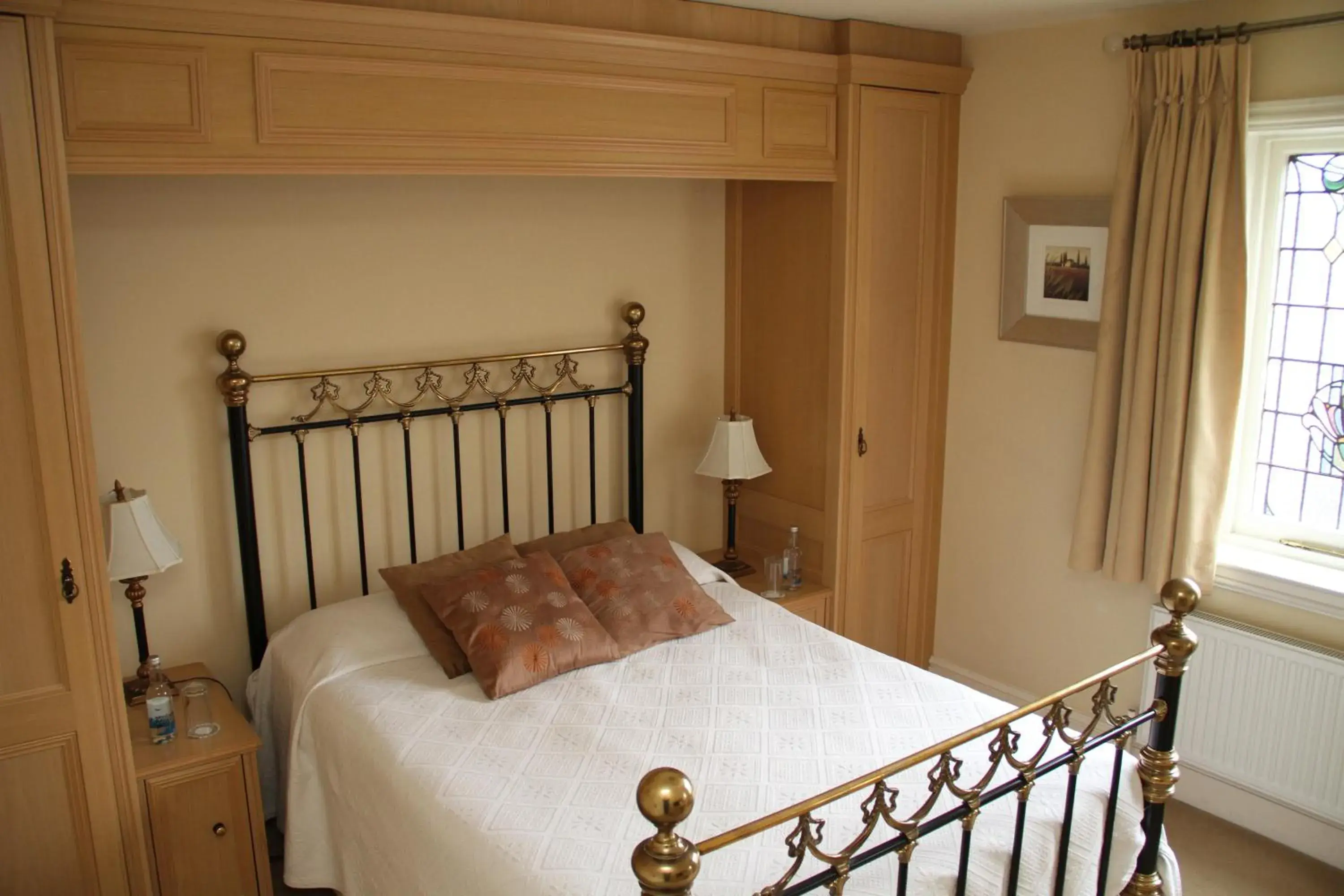 Bedroom, Bed in Dunsley Hall Hotel
