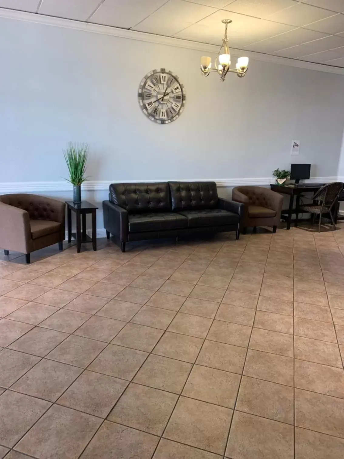 Lobby or reception, Seating Area in EZ 8 Motel Airporter