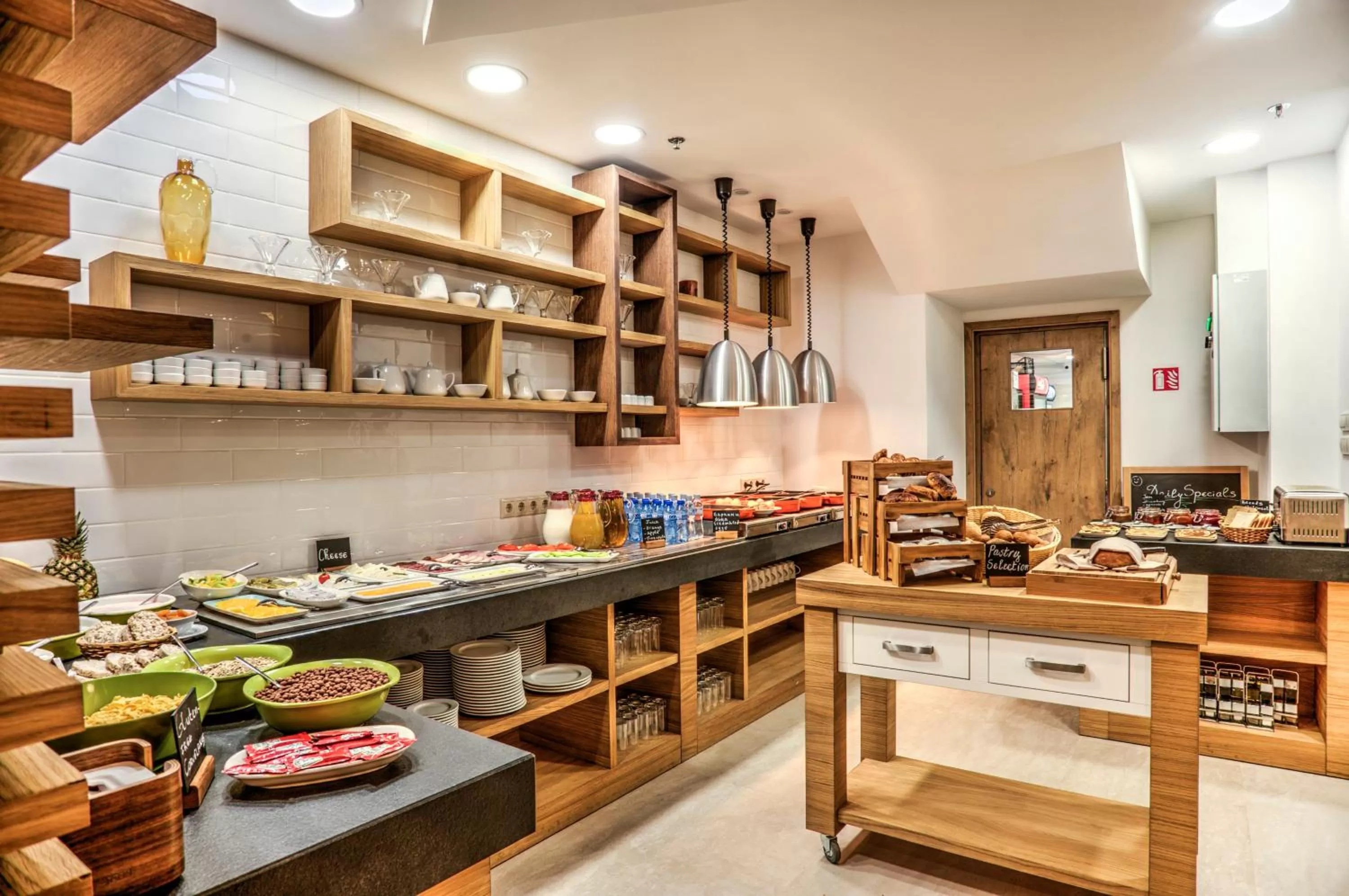 Restaurant/places to eat in Holiday Inn Plovdiv by IHG