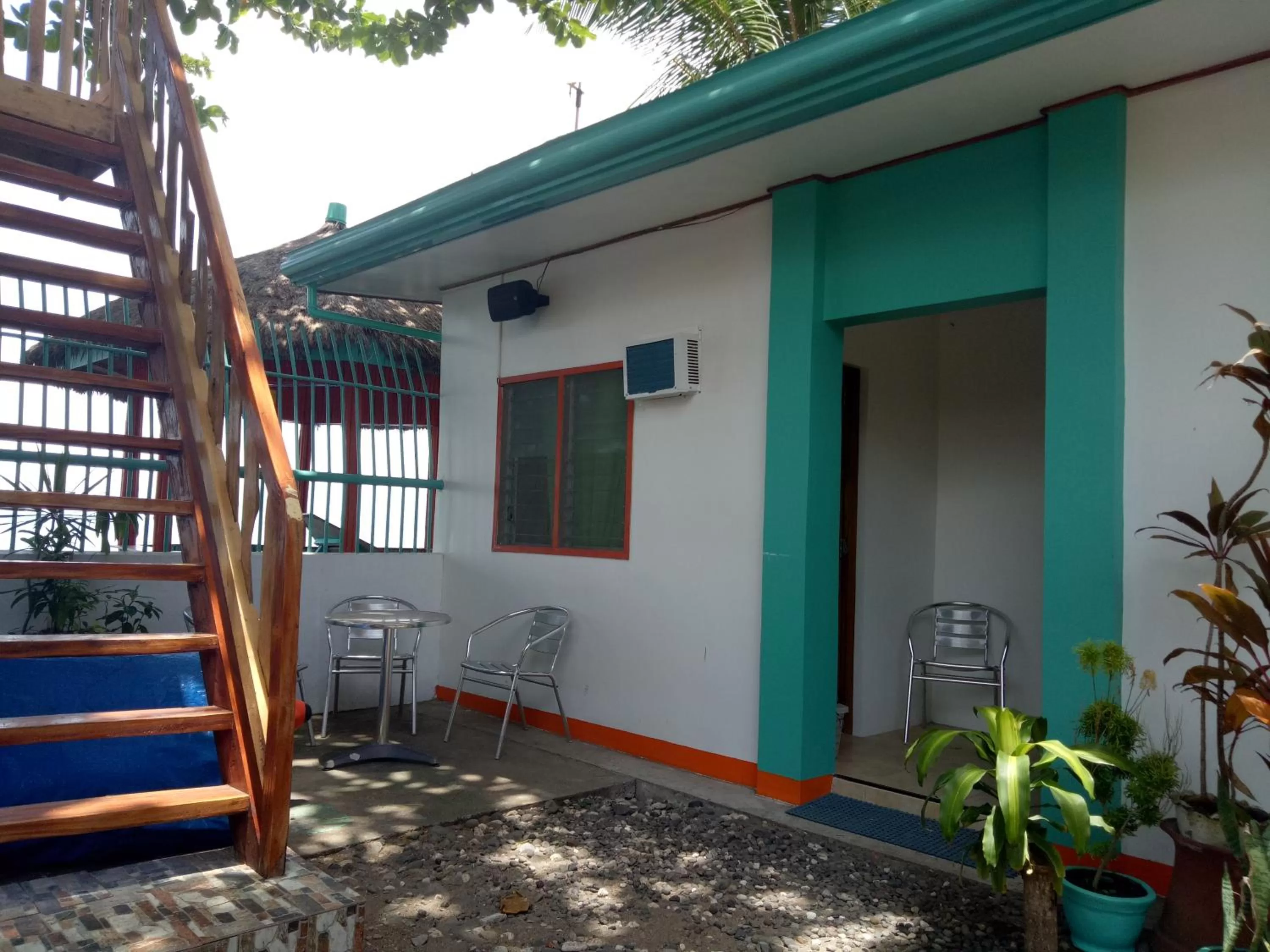 SmallFry's Beach Resort