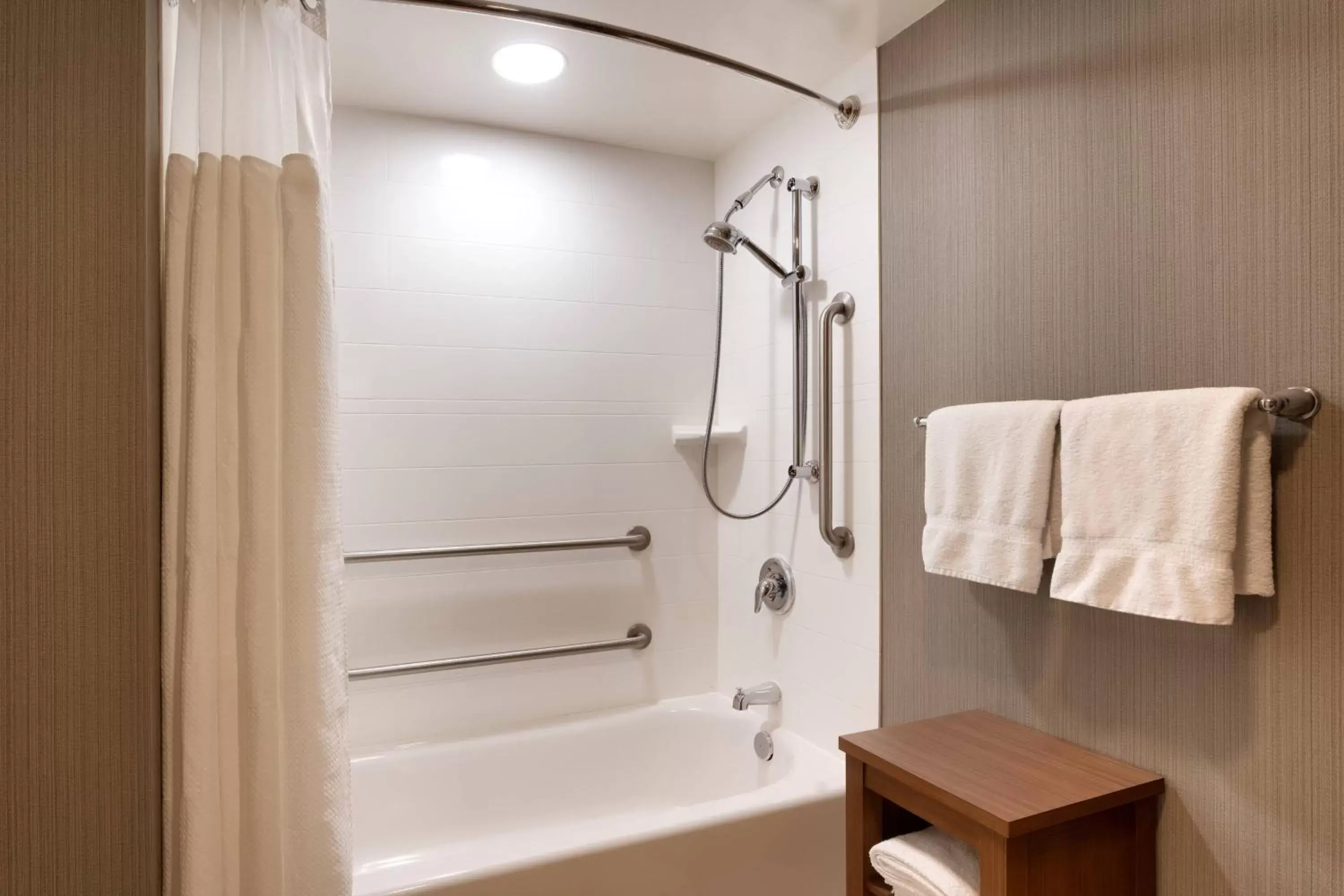 Bathroom in Courtyard by Marriott Charlotte Airport/Billy Graham Parkway