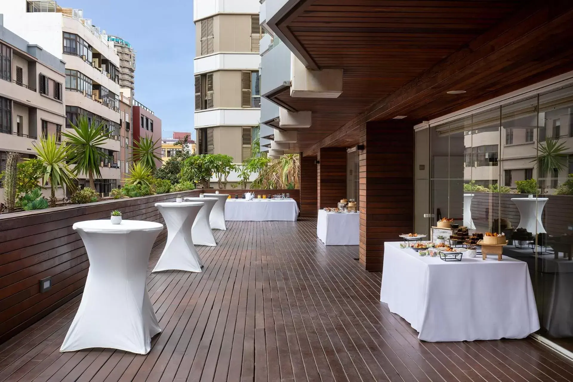 Restaurant/Places to Eat in Hotel Cristina by Tigotan Las Palmas - Adults Only