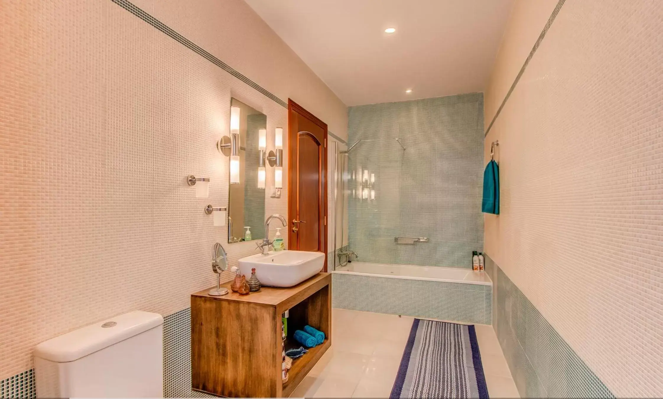 Bathroom in Villa Beniarres Guest House B&B in Moraira