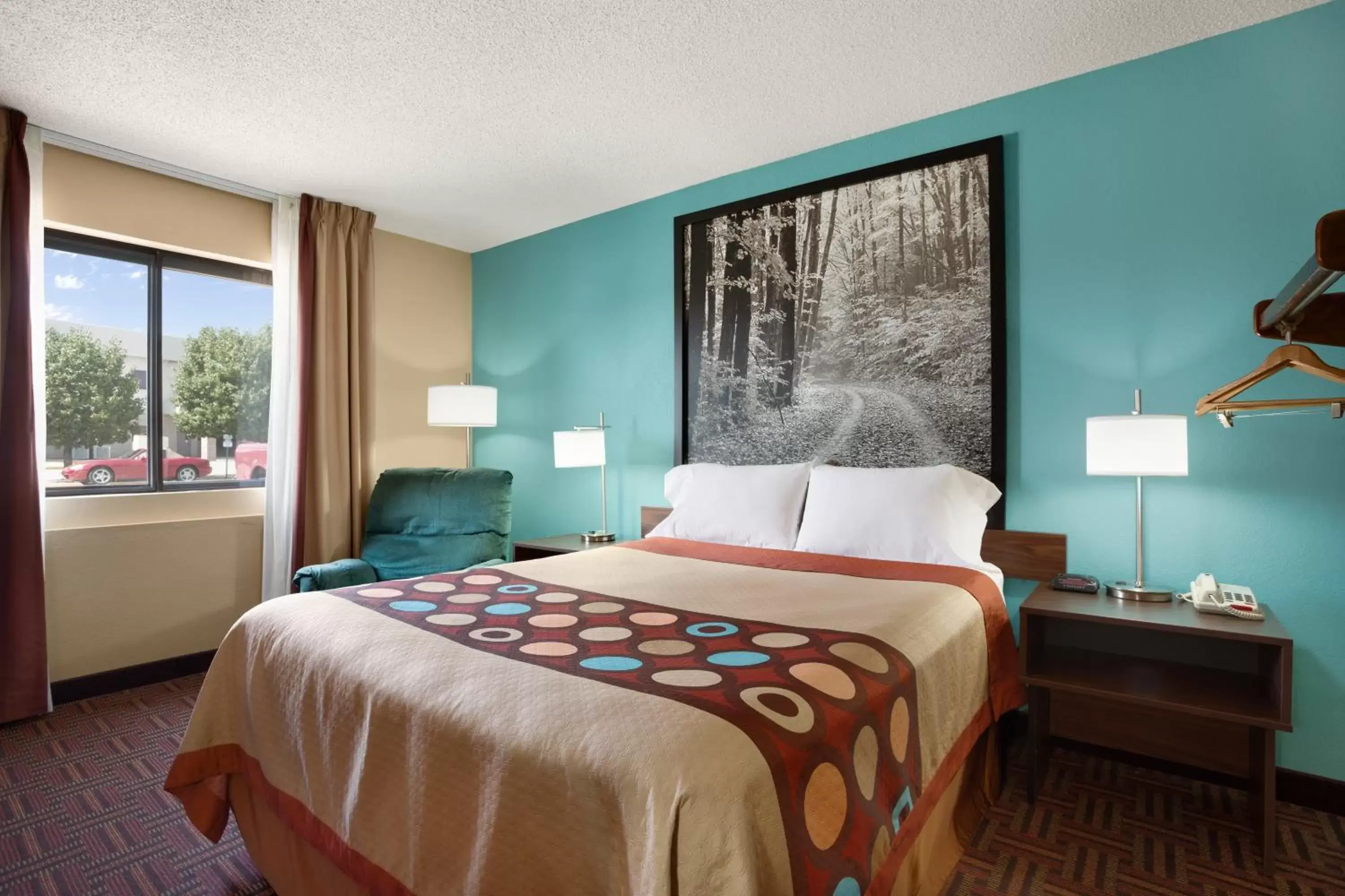 Day, Bed in Super 8 by Wyndham Carbondale