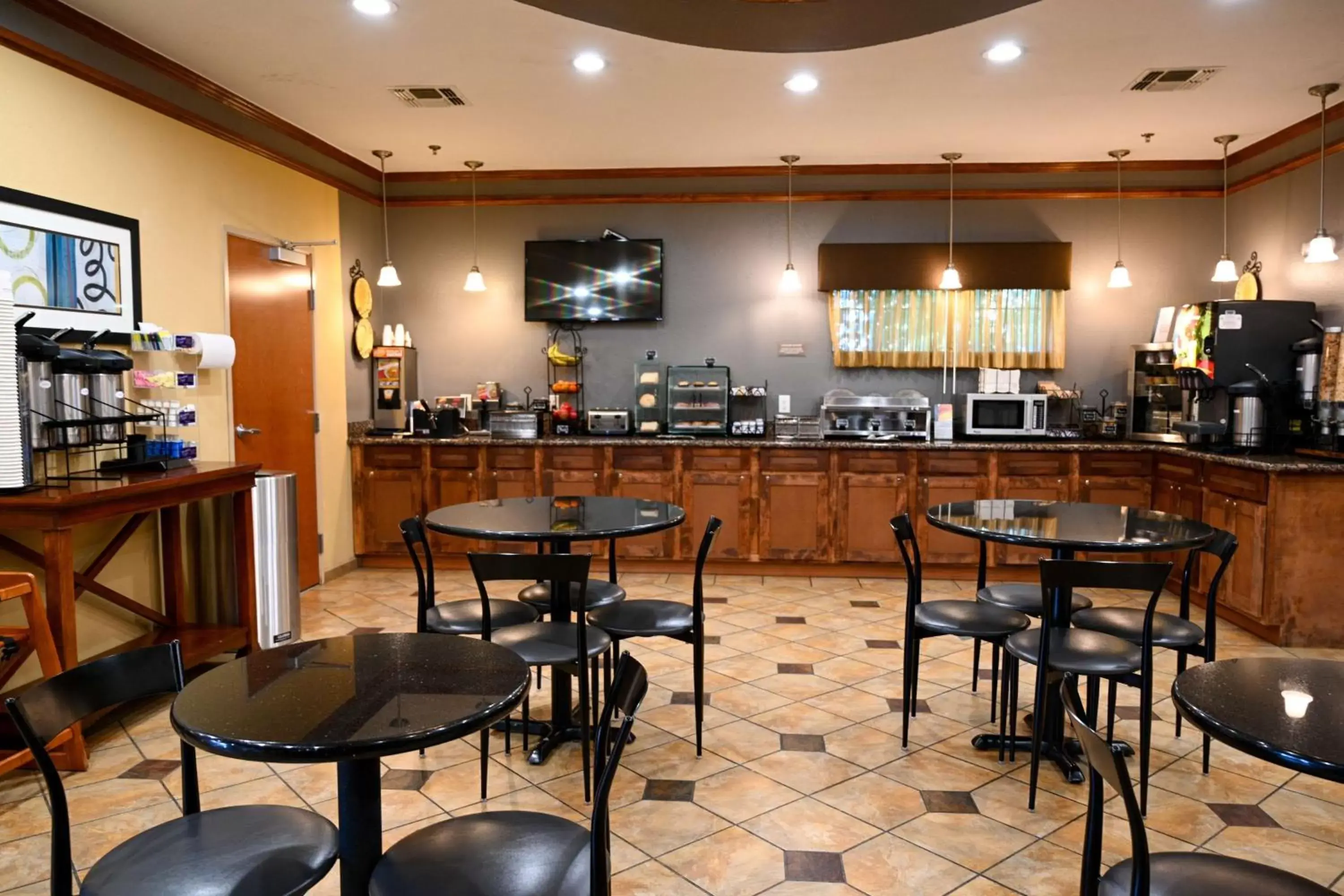 Breakfast, Restaurant/Places to Eat in Best Western Plus Guymon Hotel & Suites Breakfast, Restaurant/Places to Eat in Best Western Plus Guymon Hotel & Suites