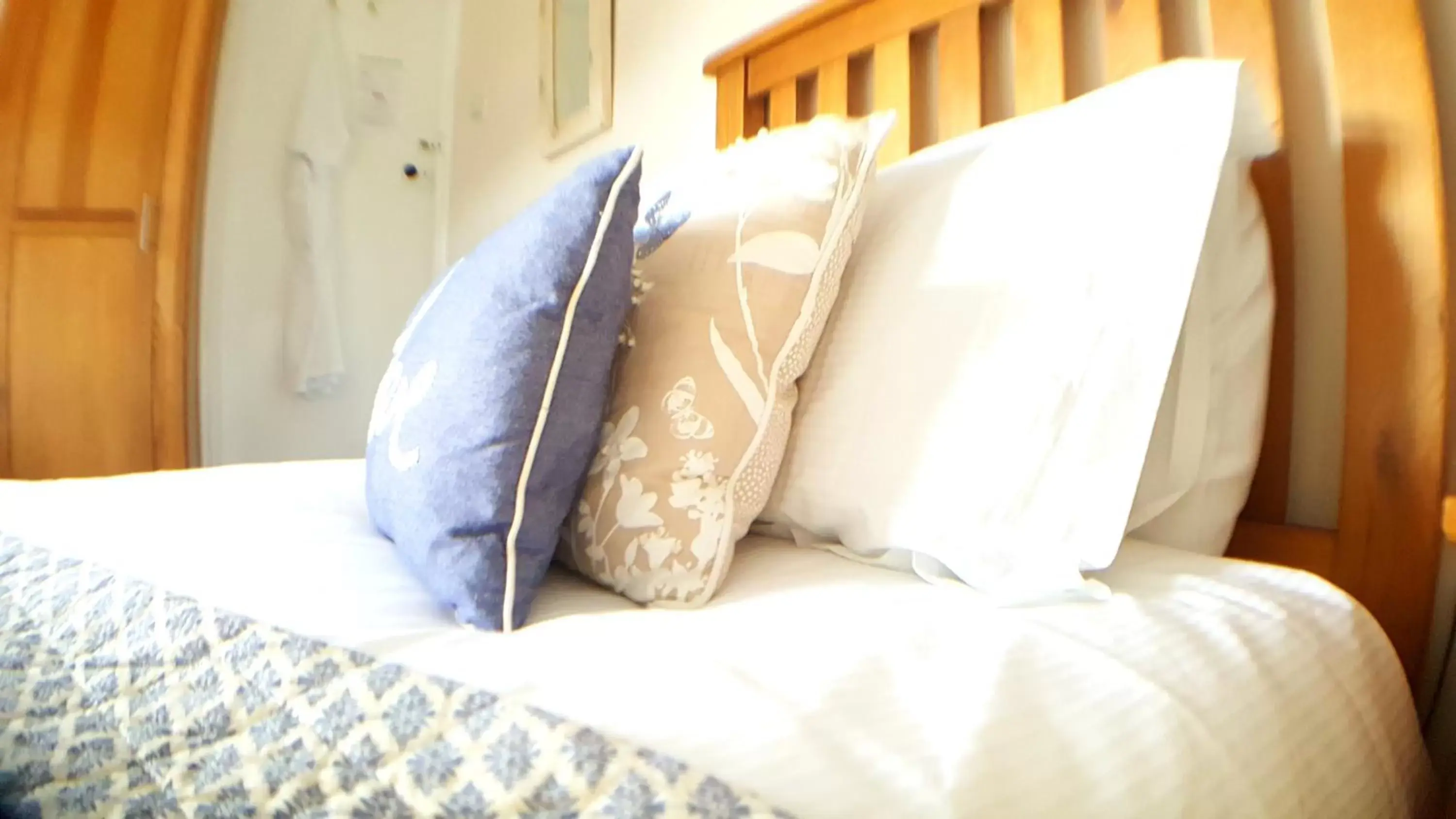 Decorative detail, Bed in Schooner Point Guest House