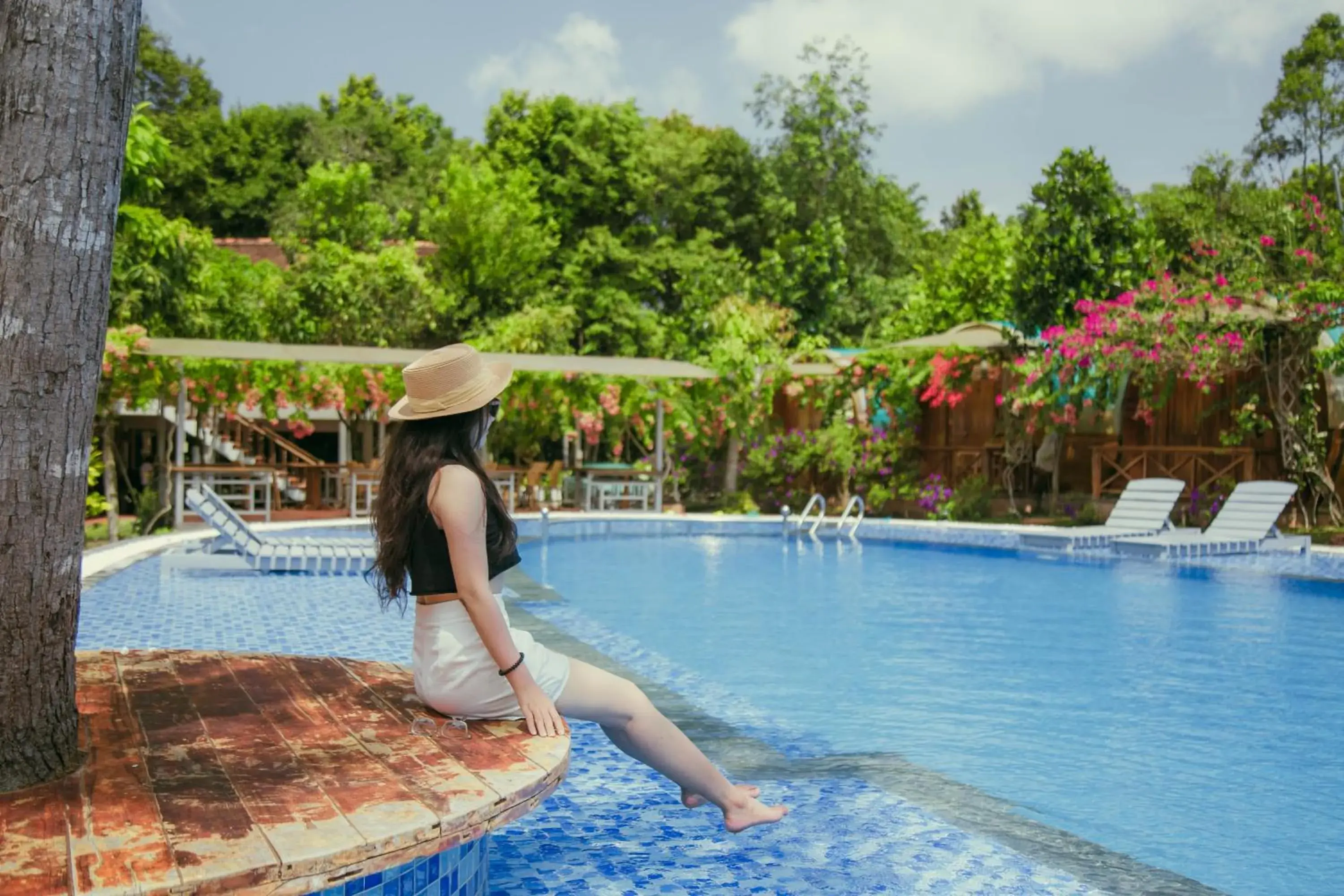Guests, Swimming Pool in Phu Quoc Valley Sen Bungalow