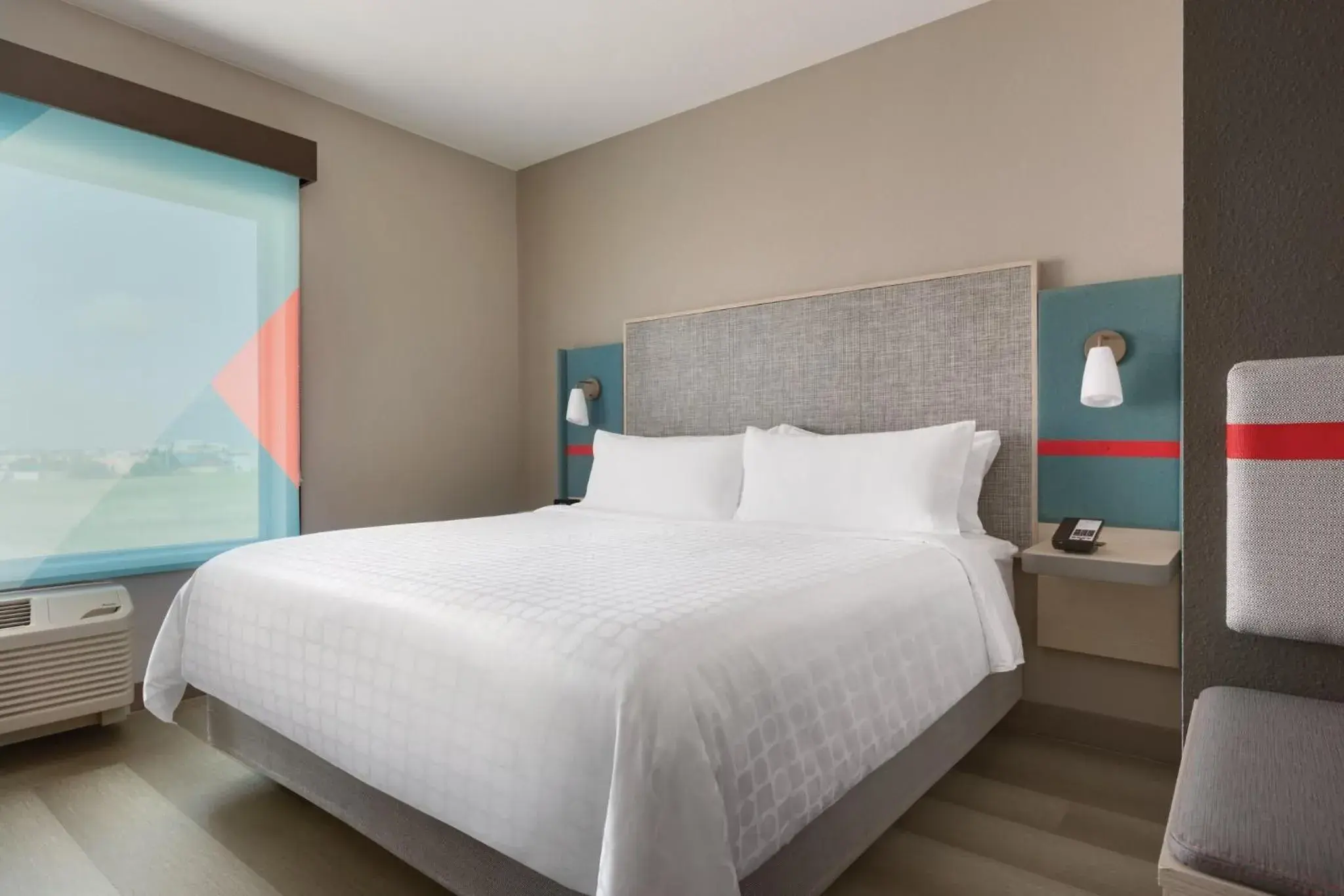 Photo of the whole room, Bed in avid hotels - Brooklyn Dyker Heights, an IHG Hotel-BRAND NEW