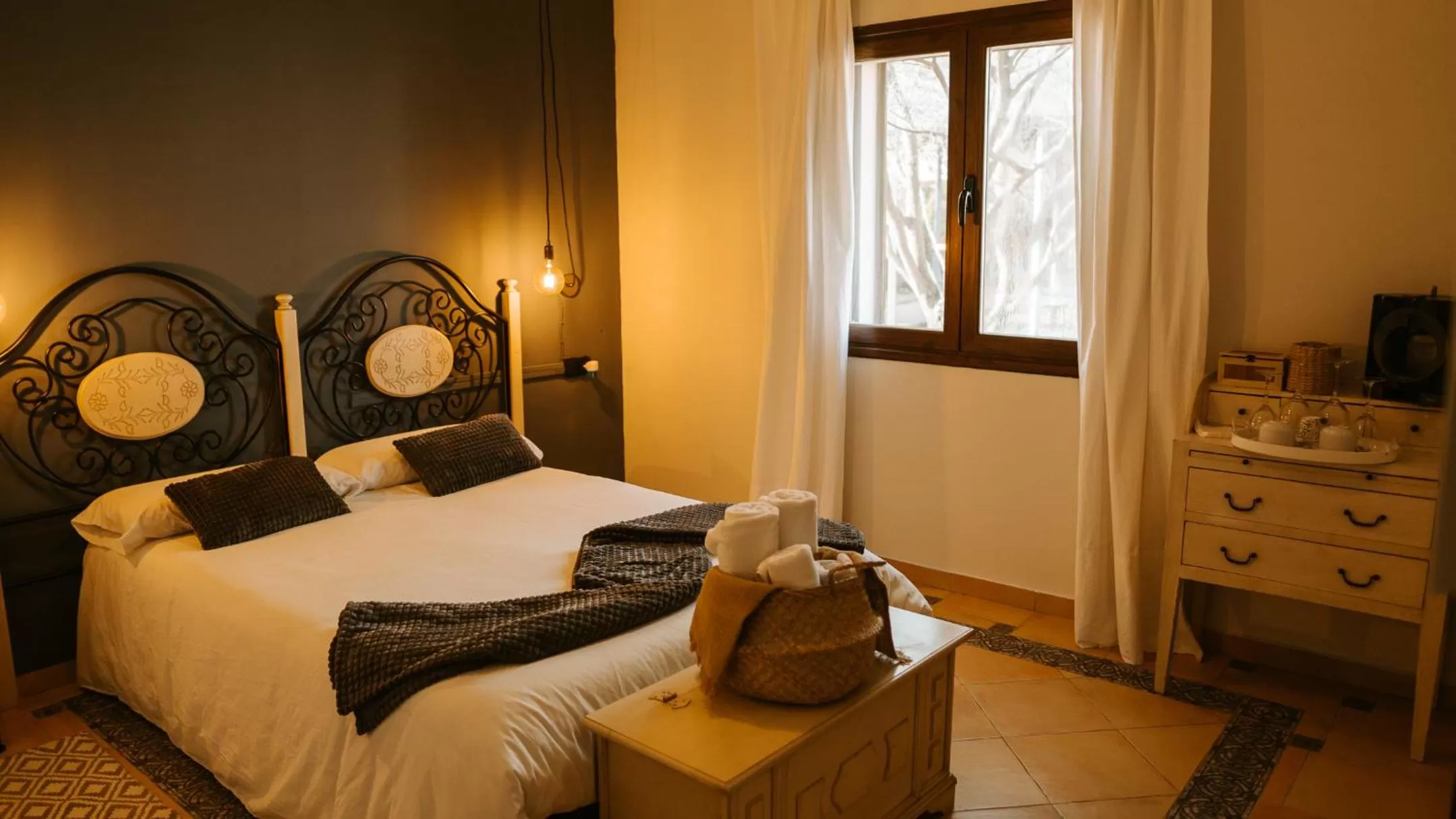 Bed in Hospedería Ballesteros