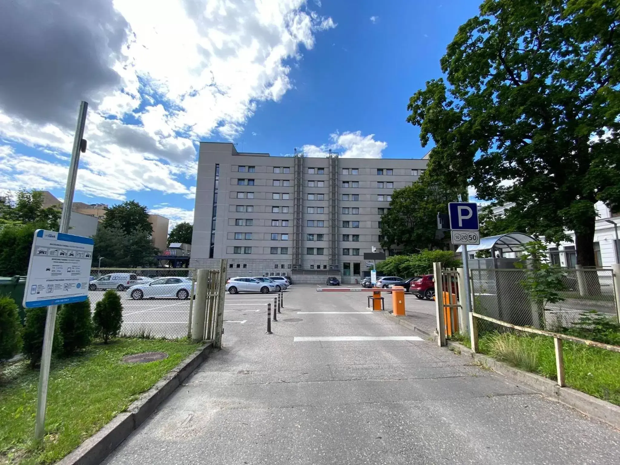 Area and facilities, Property Building in Radisson Hotel Kaunas