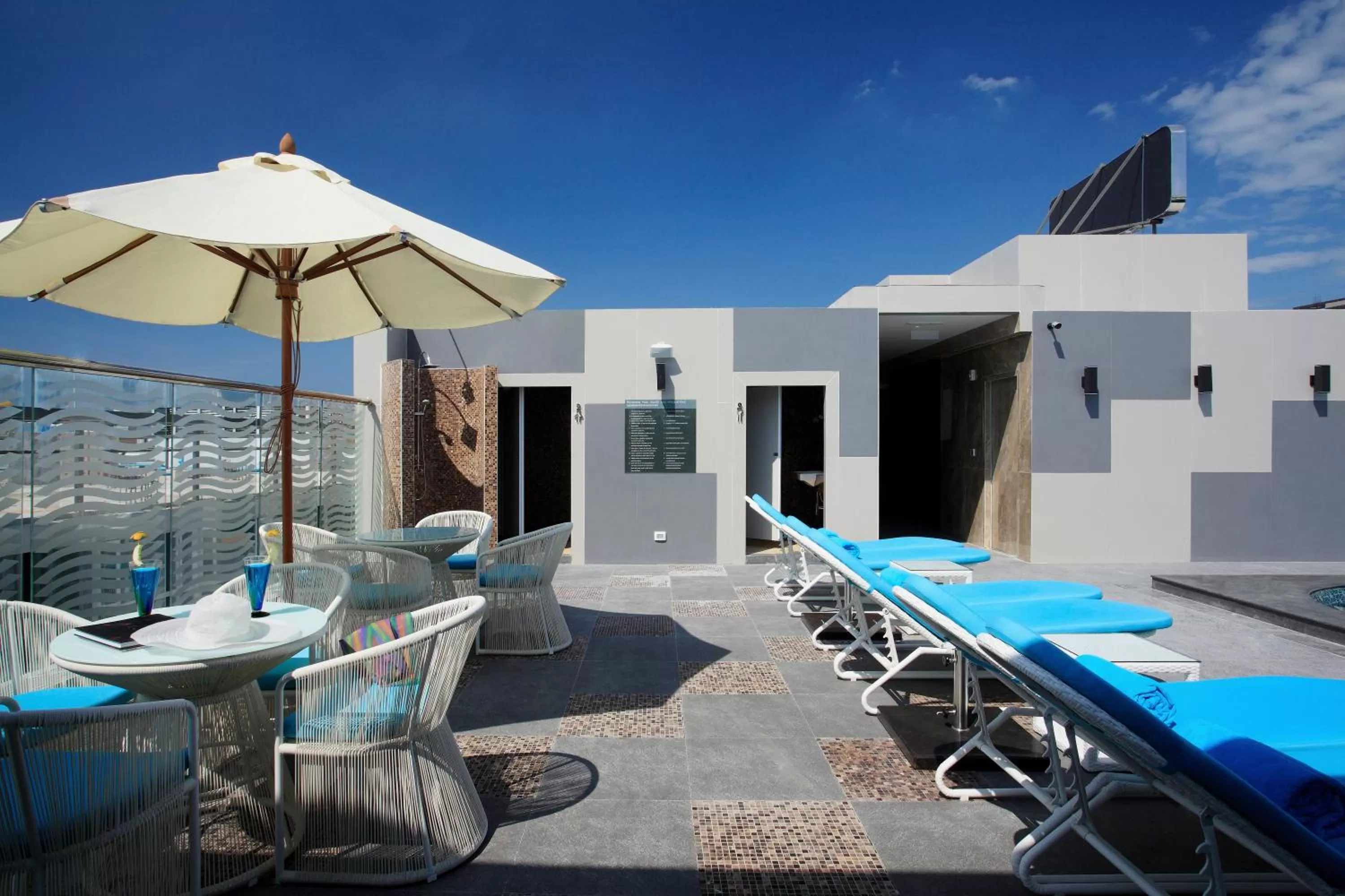 Swimming pool in Shilat Avenue Pattaya