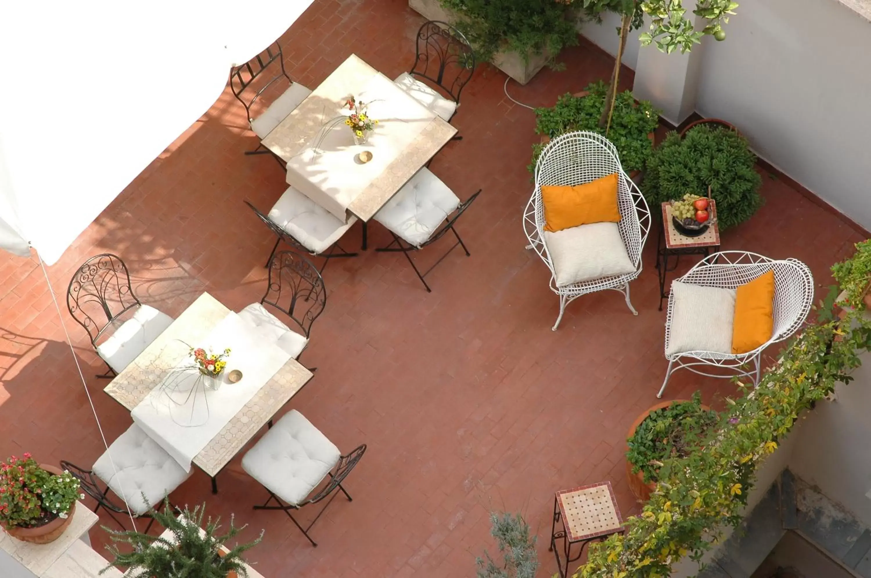 Balcony/Terrace, Restaurant/Places to Eat in Alpi Hotel