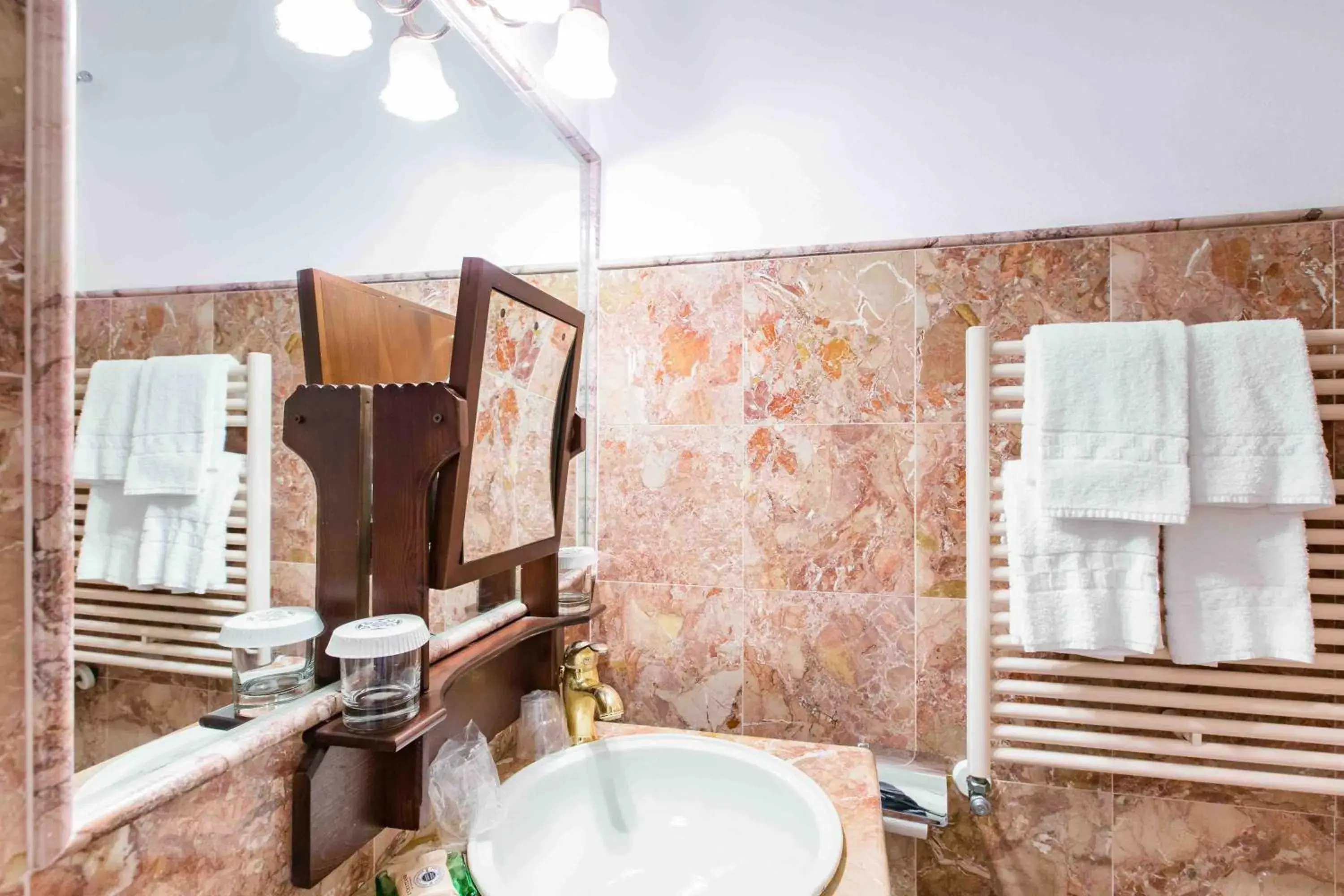 Bathroom in Castello Dal Pozzo Hotel