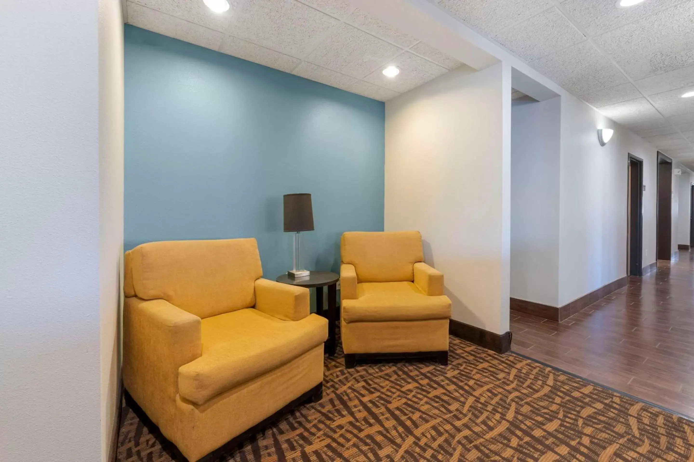 Lobby or reception, Seating Area in Sleep Inn & Suites Hays I-70