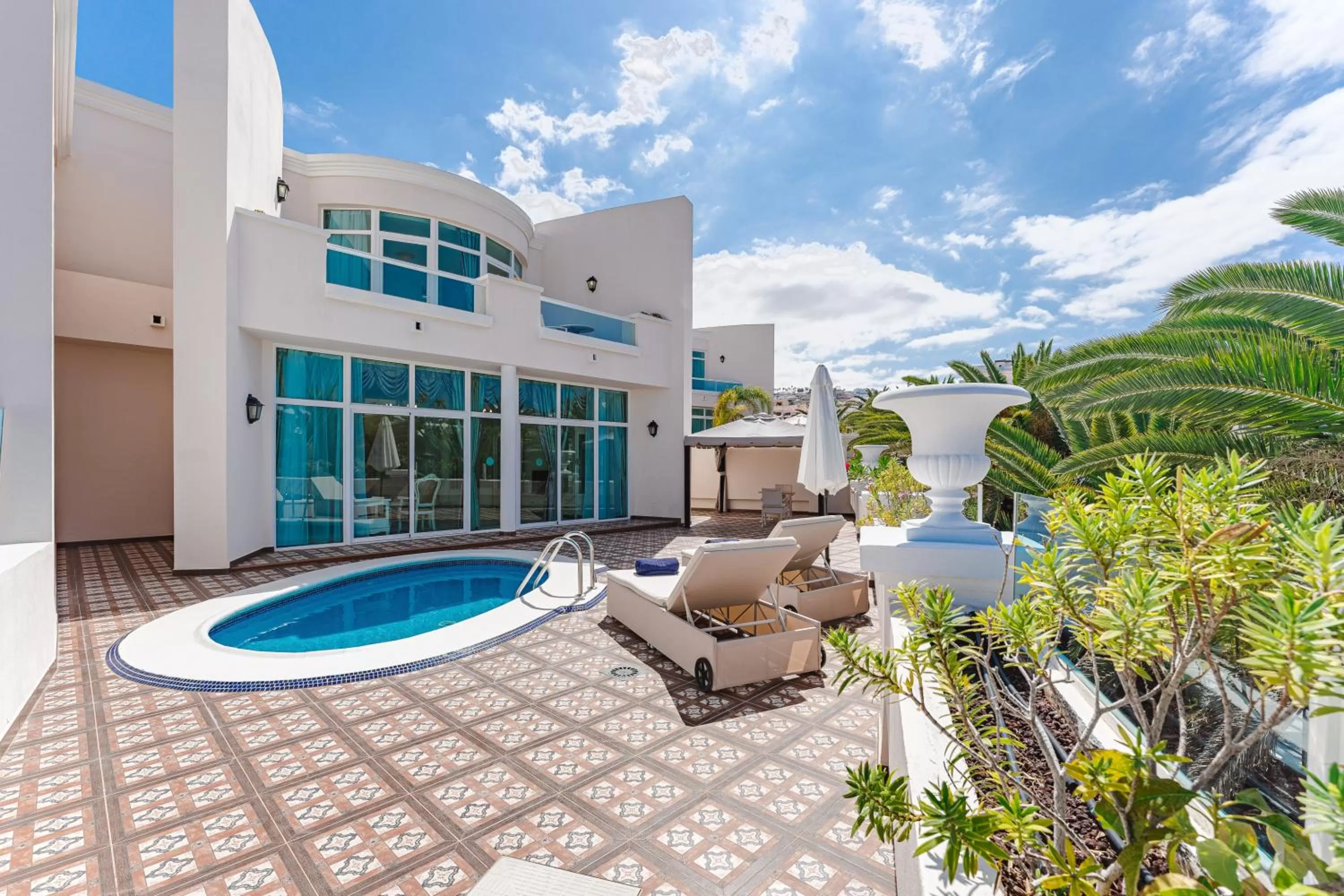 Property building in Flamingo Suites Boutique Hotel