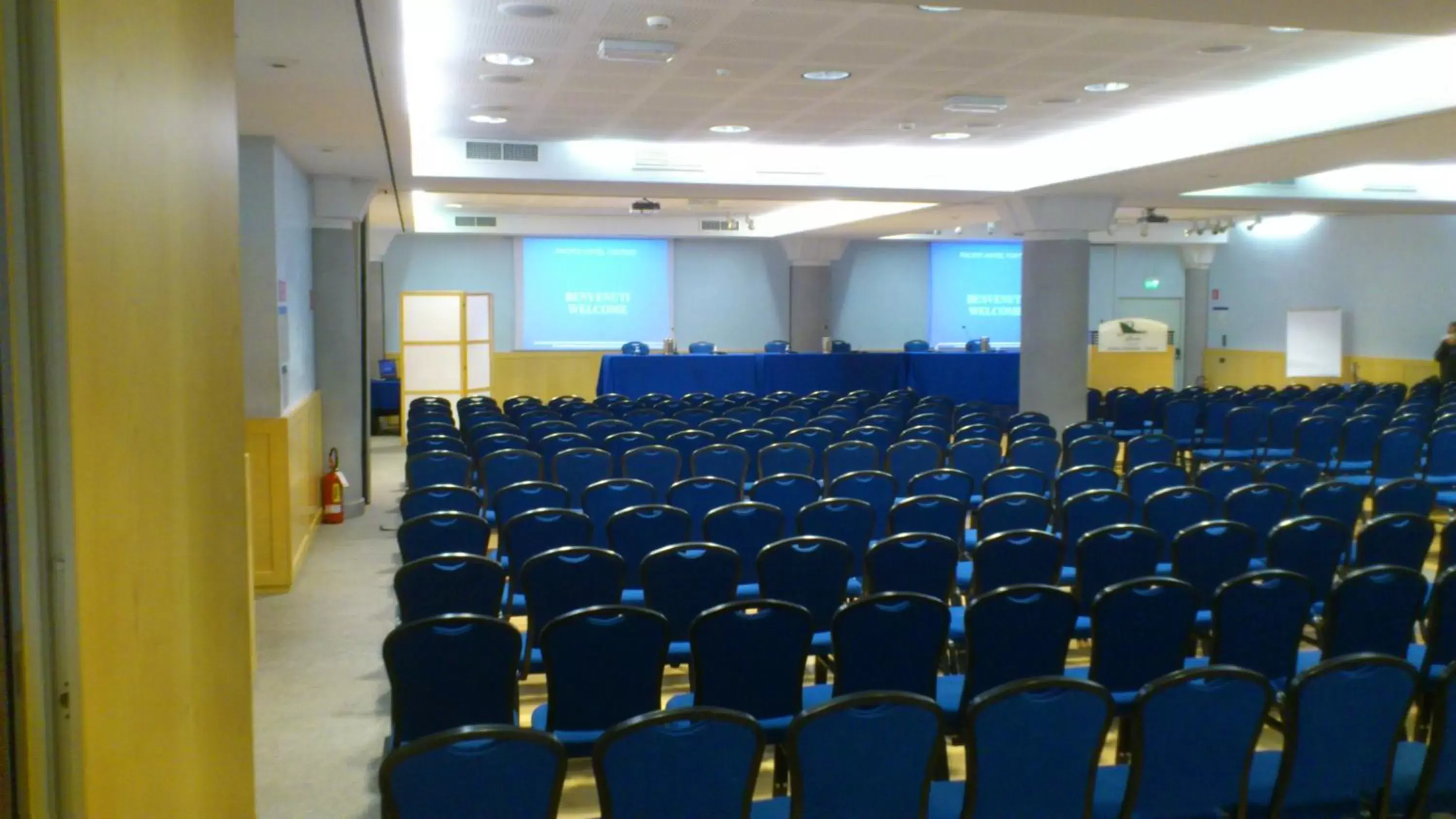 Business facilities, Business Area/Conference Room in Pacific Hotel Fortino